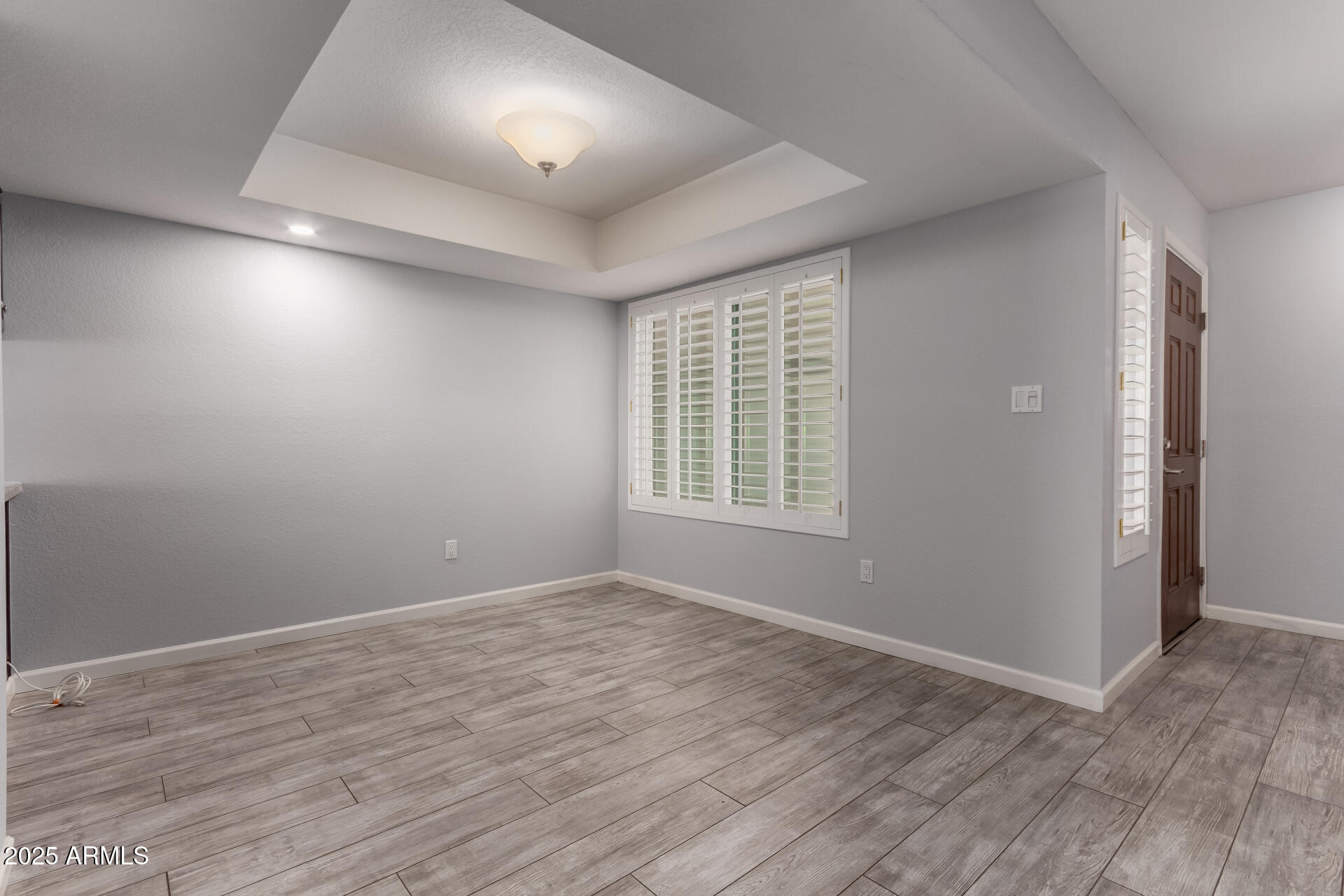 1920 E MARYLAND Avenue # 26