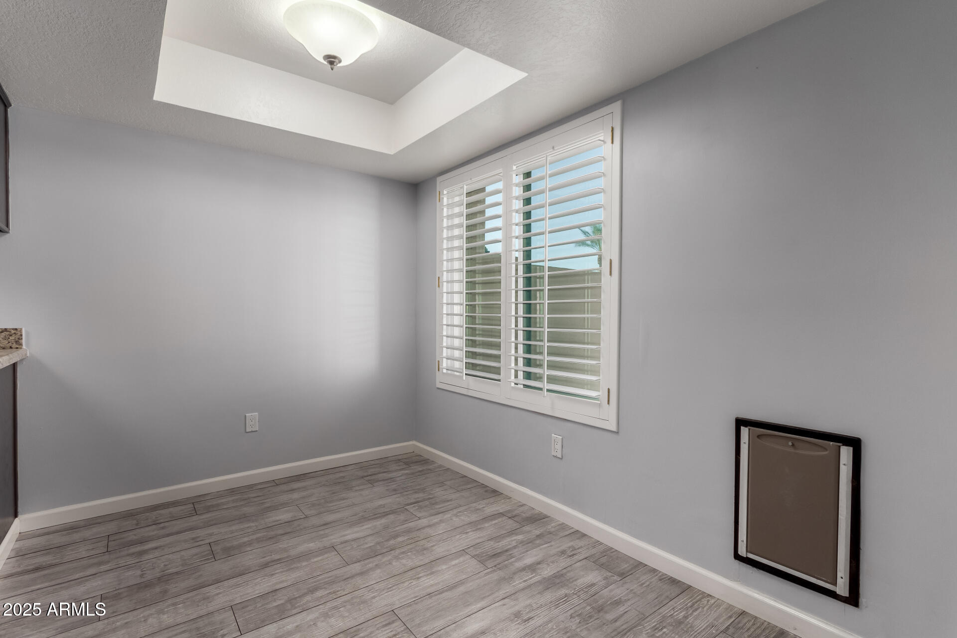 1920 E MARYLAND Avenue # 26