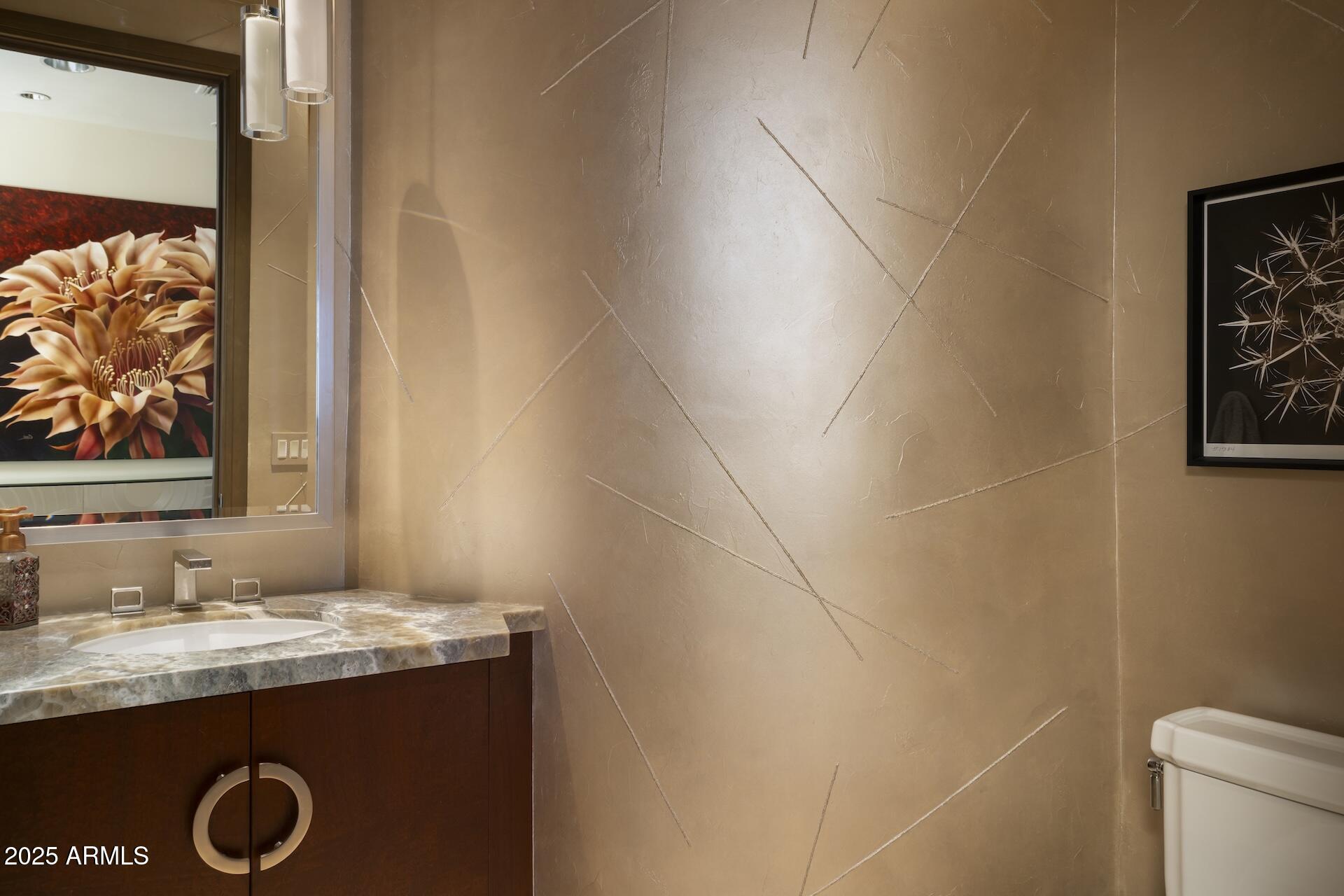 2211 E CAMELBACK Road, 1203