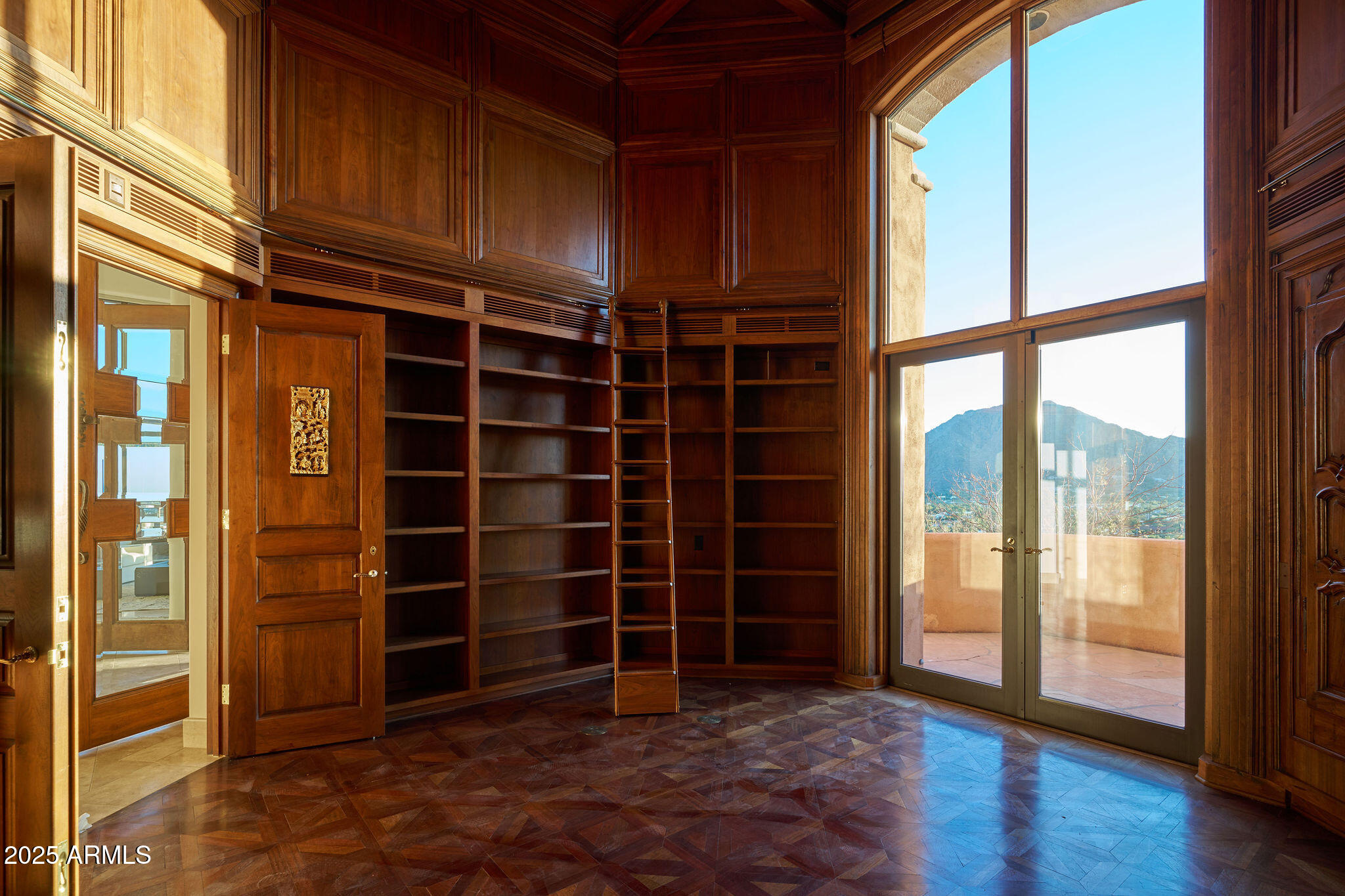 6020 E INDIAN BEND Road