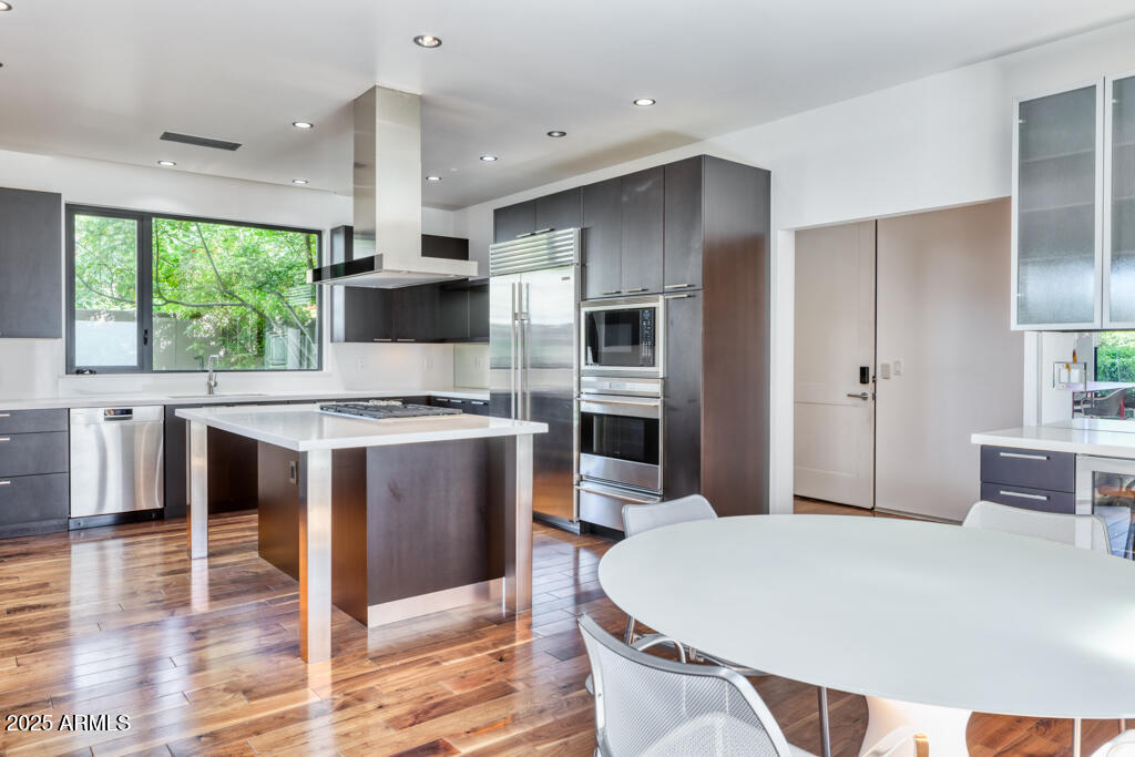 5434 E Lincoln Drive 50