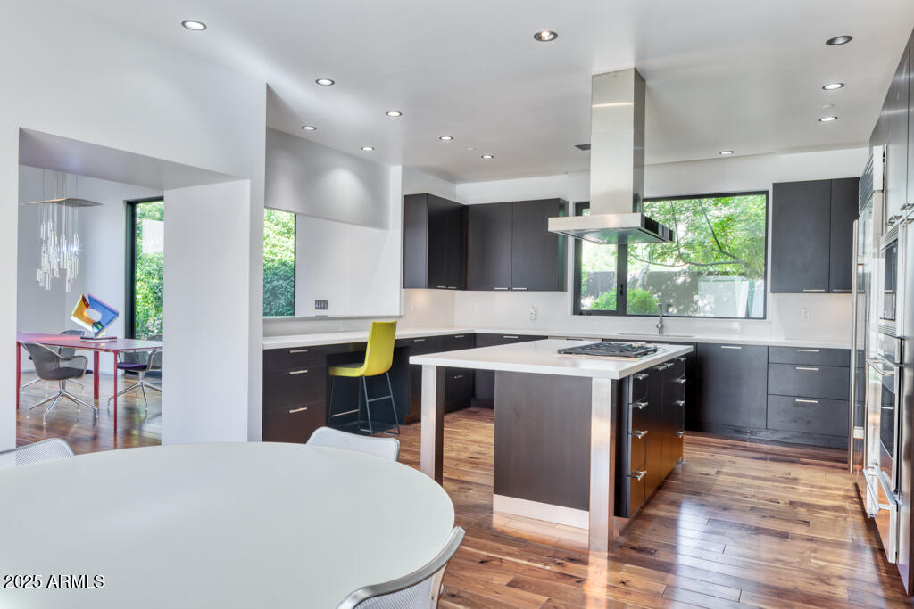 5434 E Lincoln Drive 50