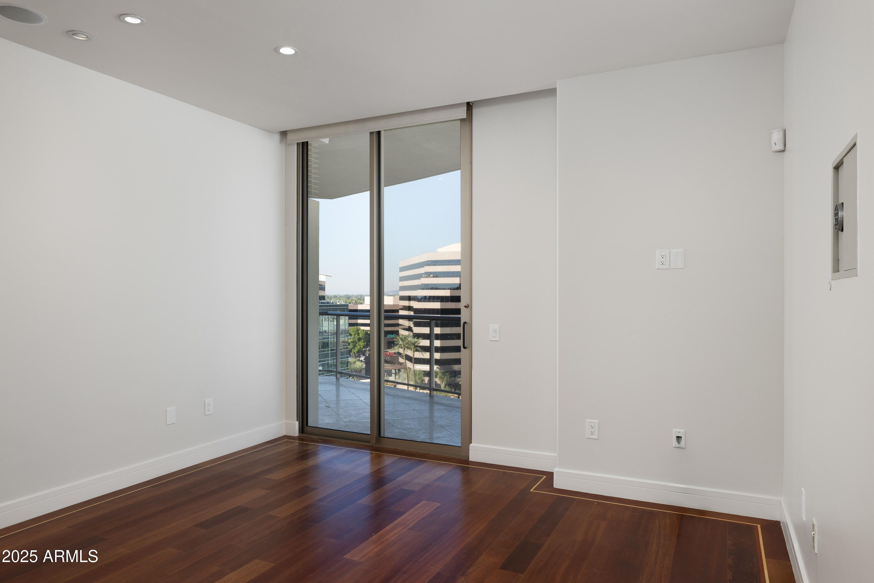 2402 E ESPLANADE Lane 1001