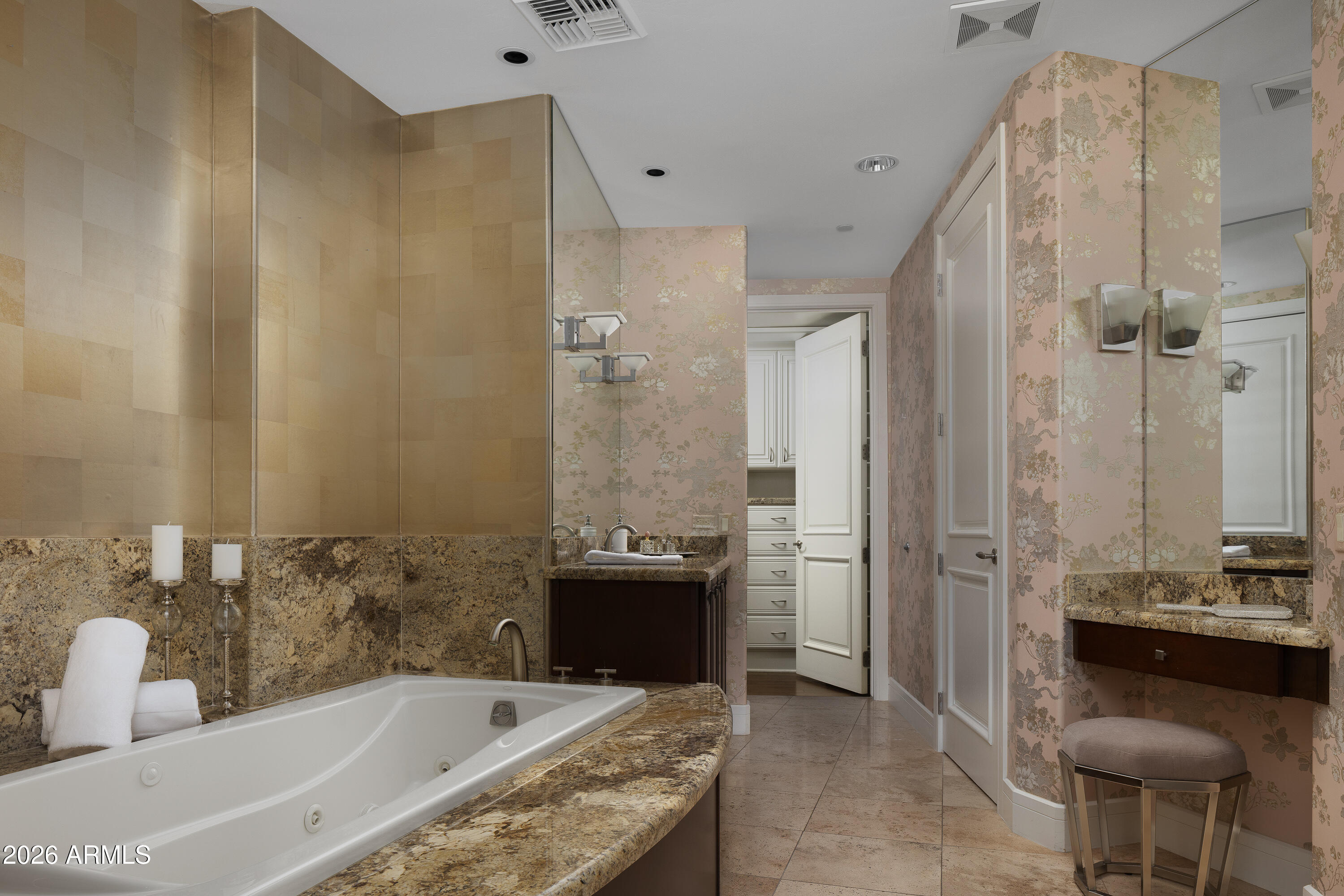 2402 E ESPLANADE Lane PH2