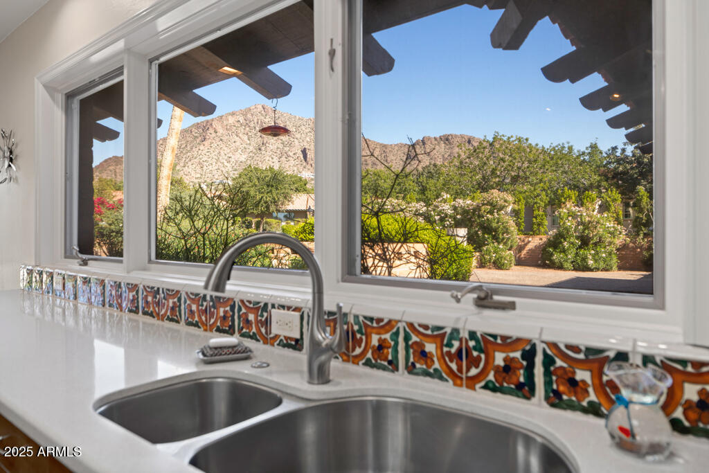 5401 E MARIPOSA Street