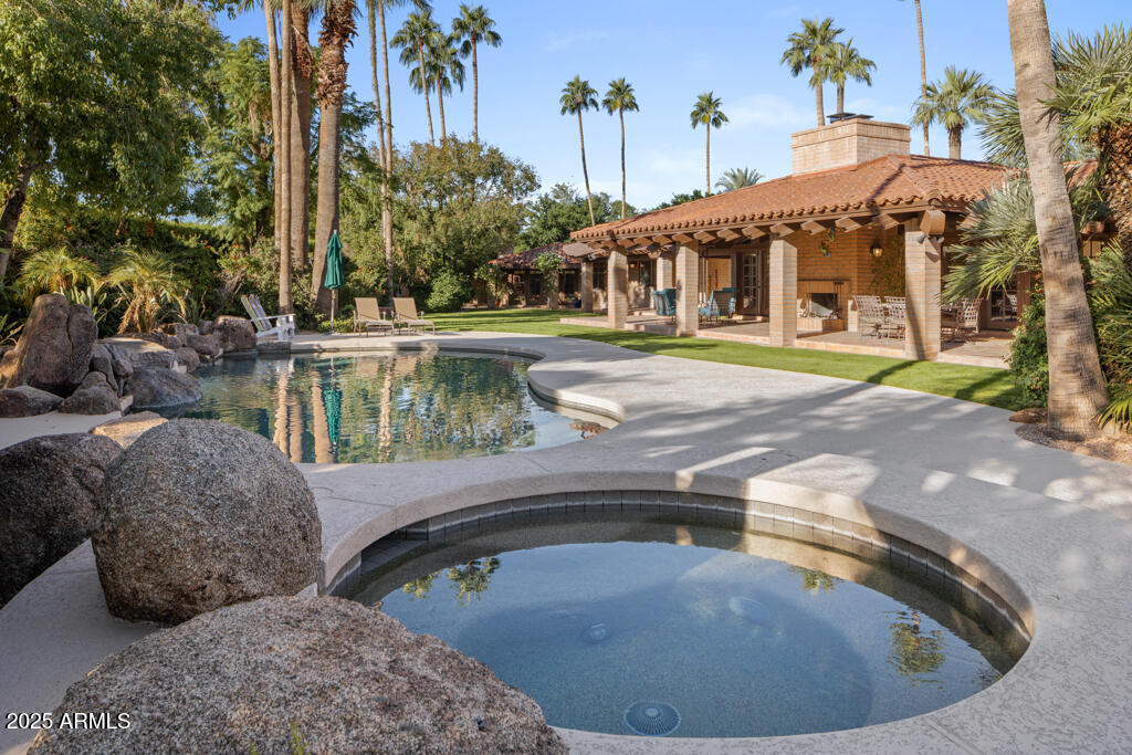 5401 E MARIPOSA Street