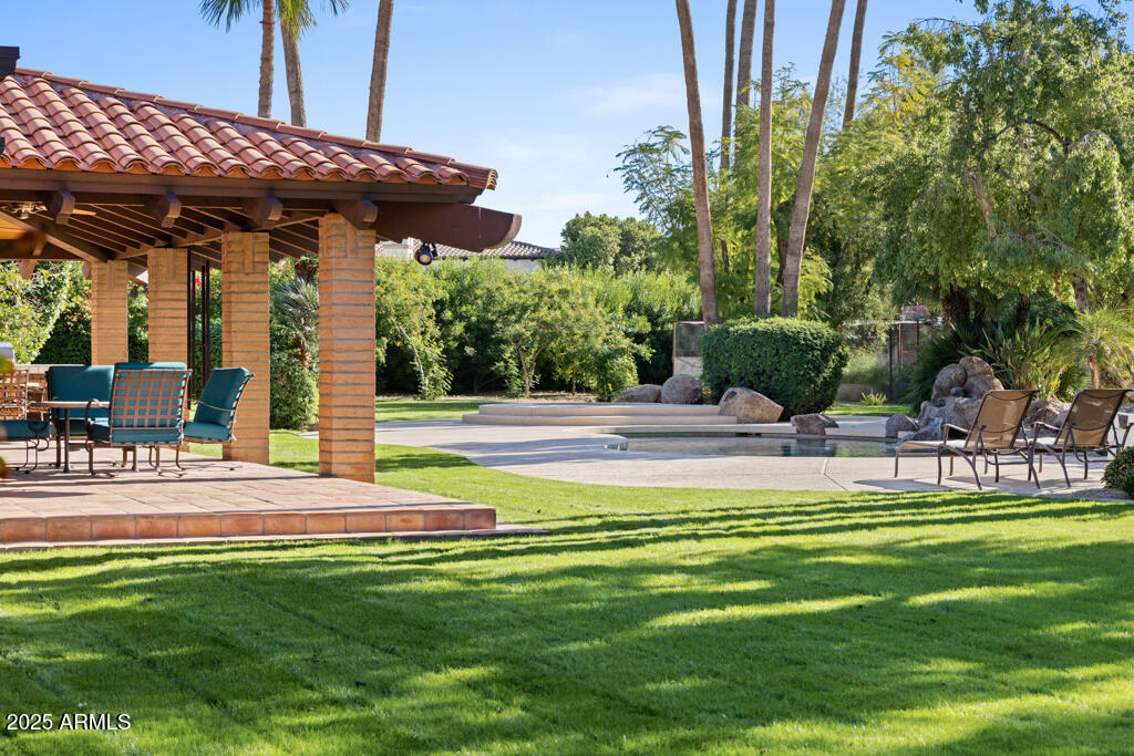 5401 E MARIPOSA Street