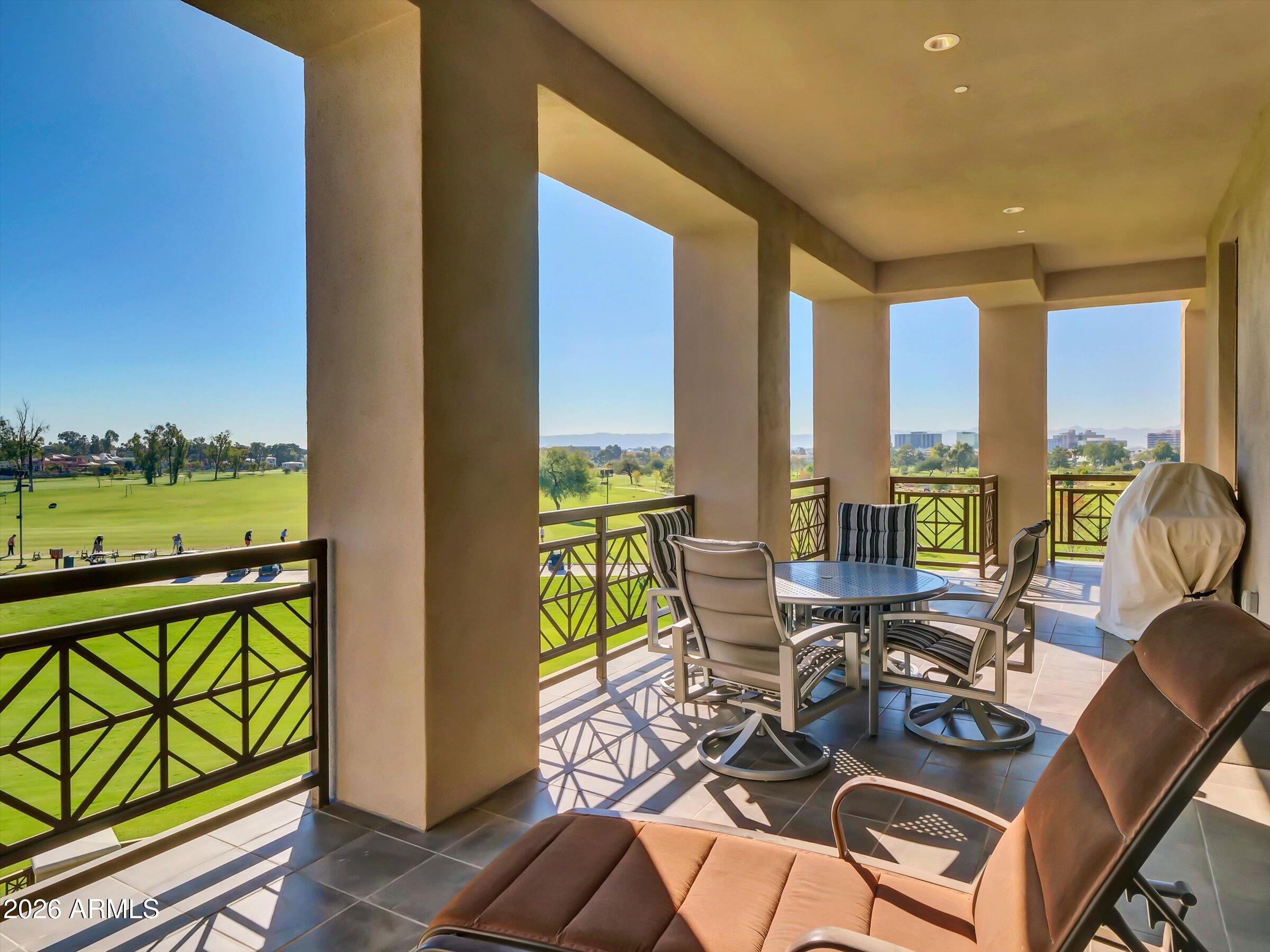 2 BILTMORE Estate 211