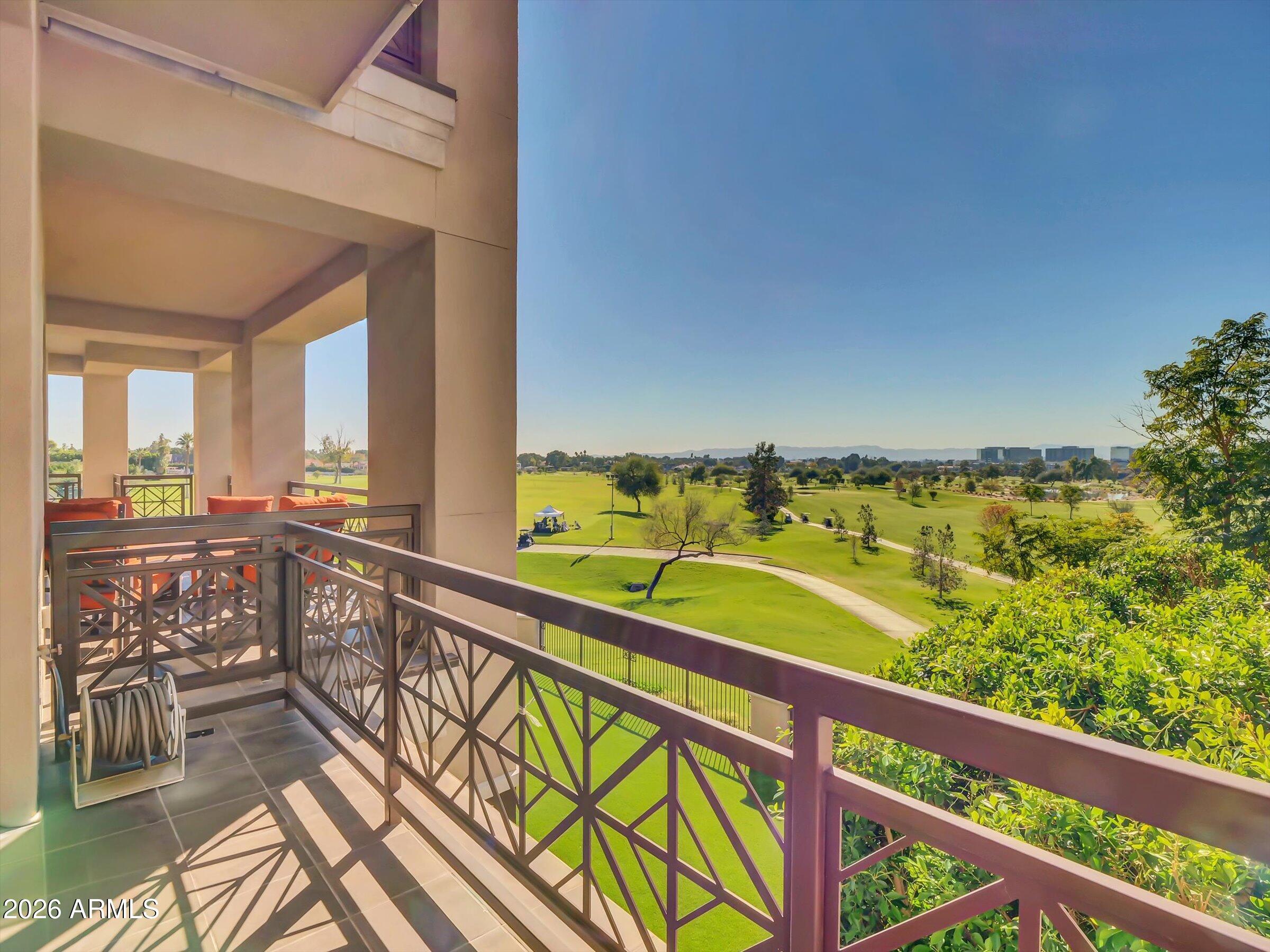 2 BILTMORE Estate 211