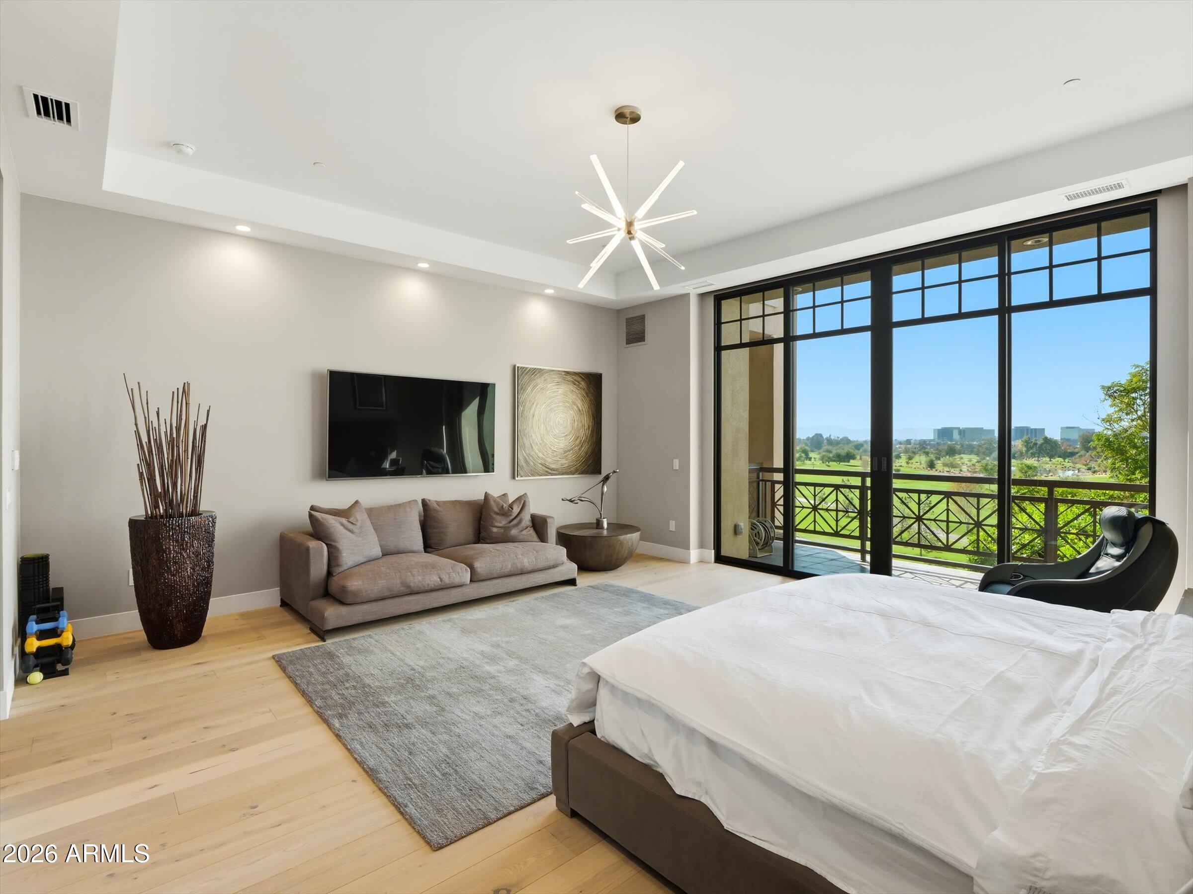 2 BILTMORE Estate 211