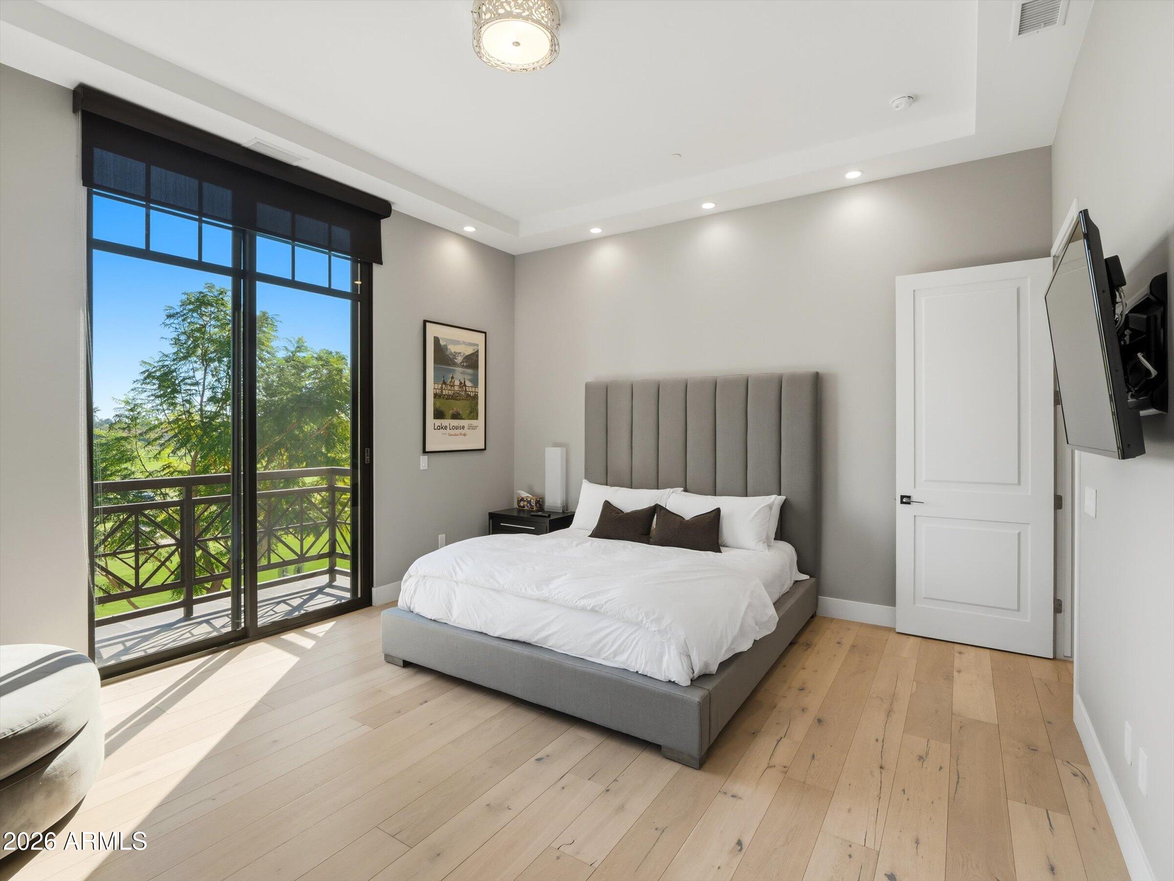 2 BILTMORE Estate 211