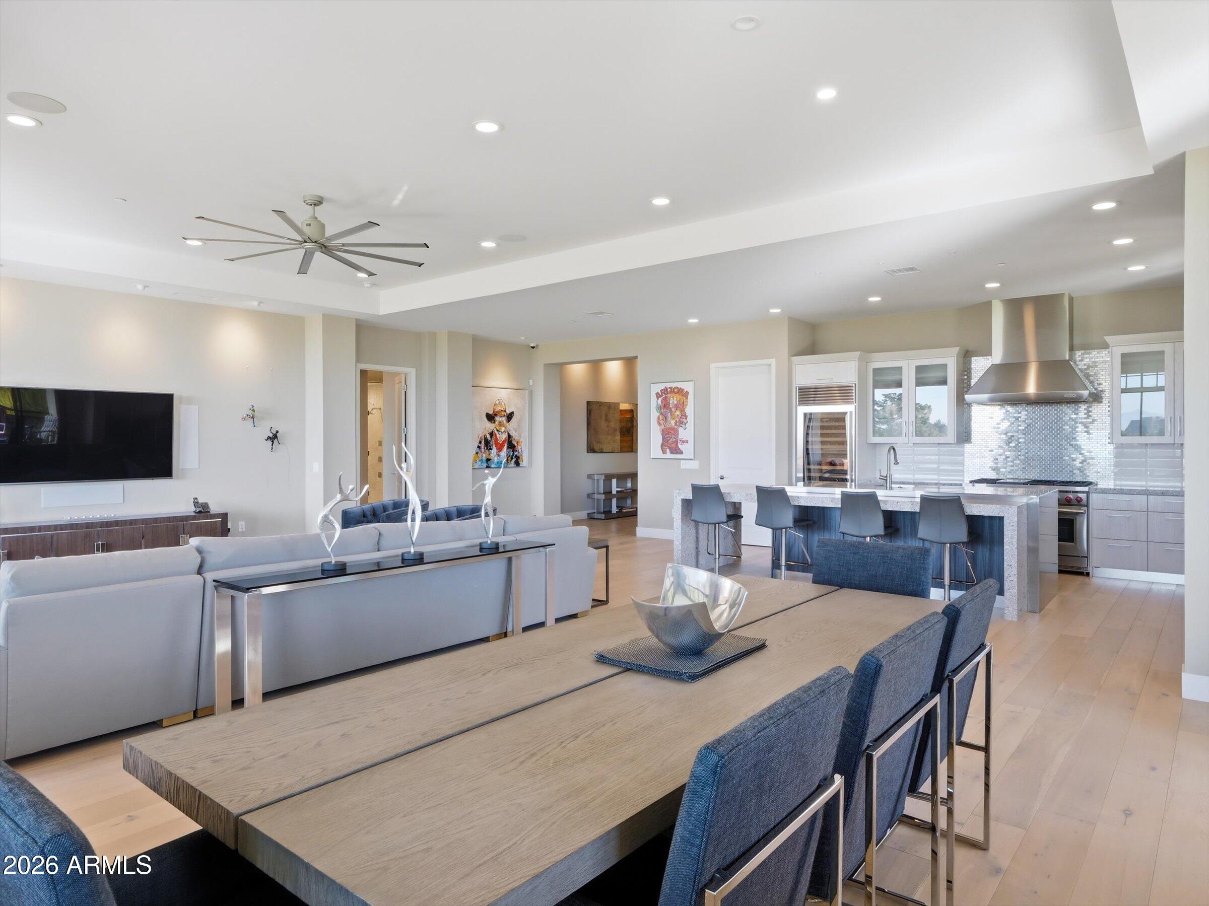 2 BILTMORE Estate 211