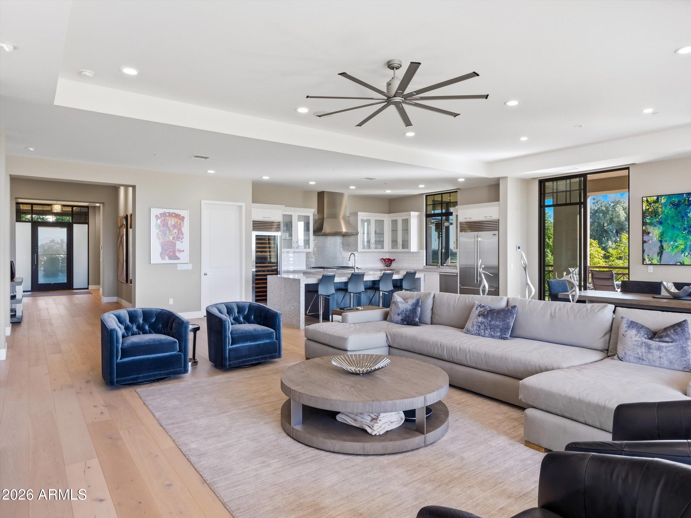 2 BILTMORE Estate 211