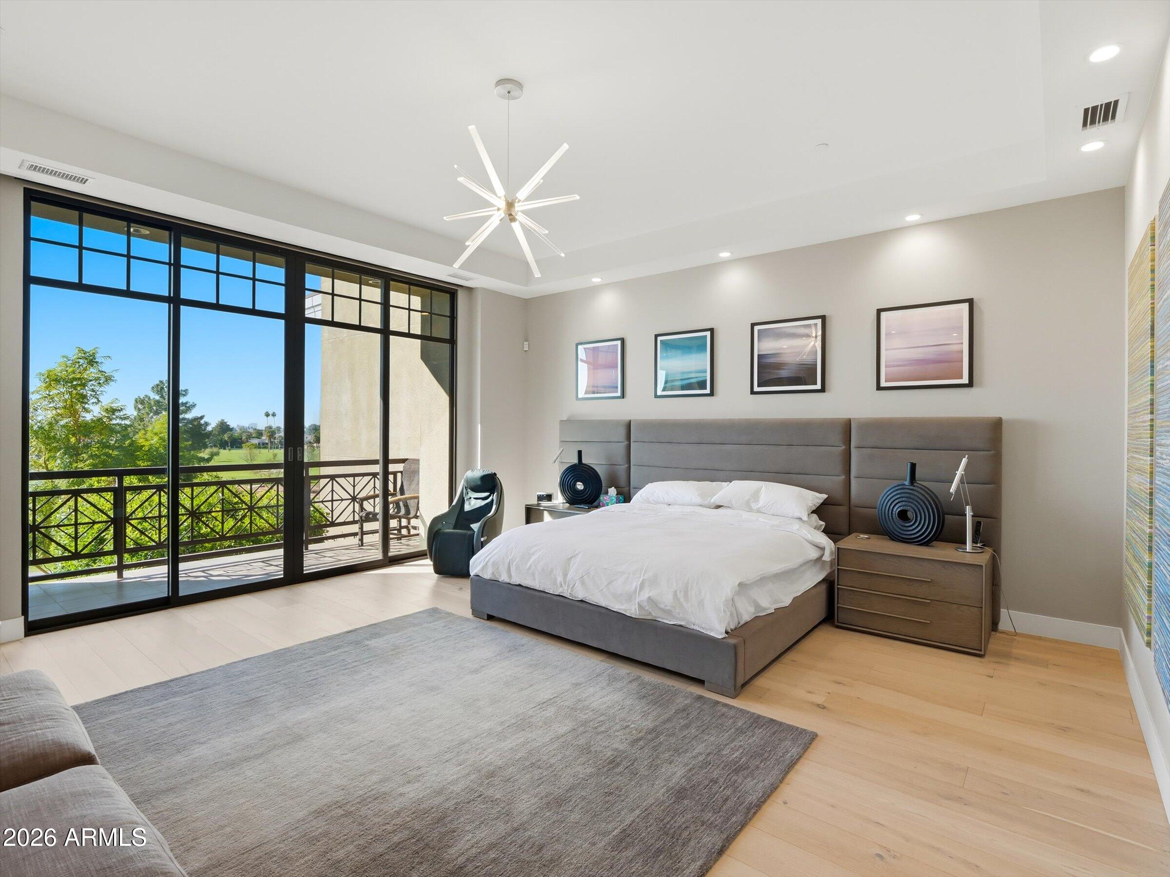 2 BILTMORE Estate 211