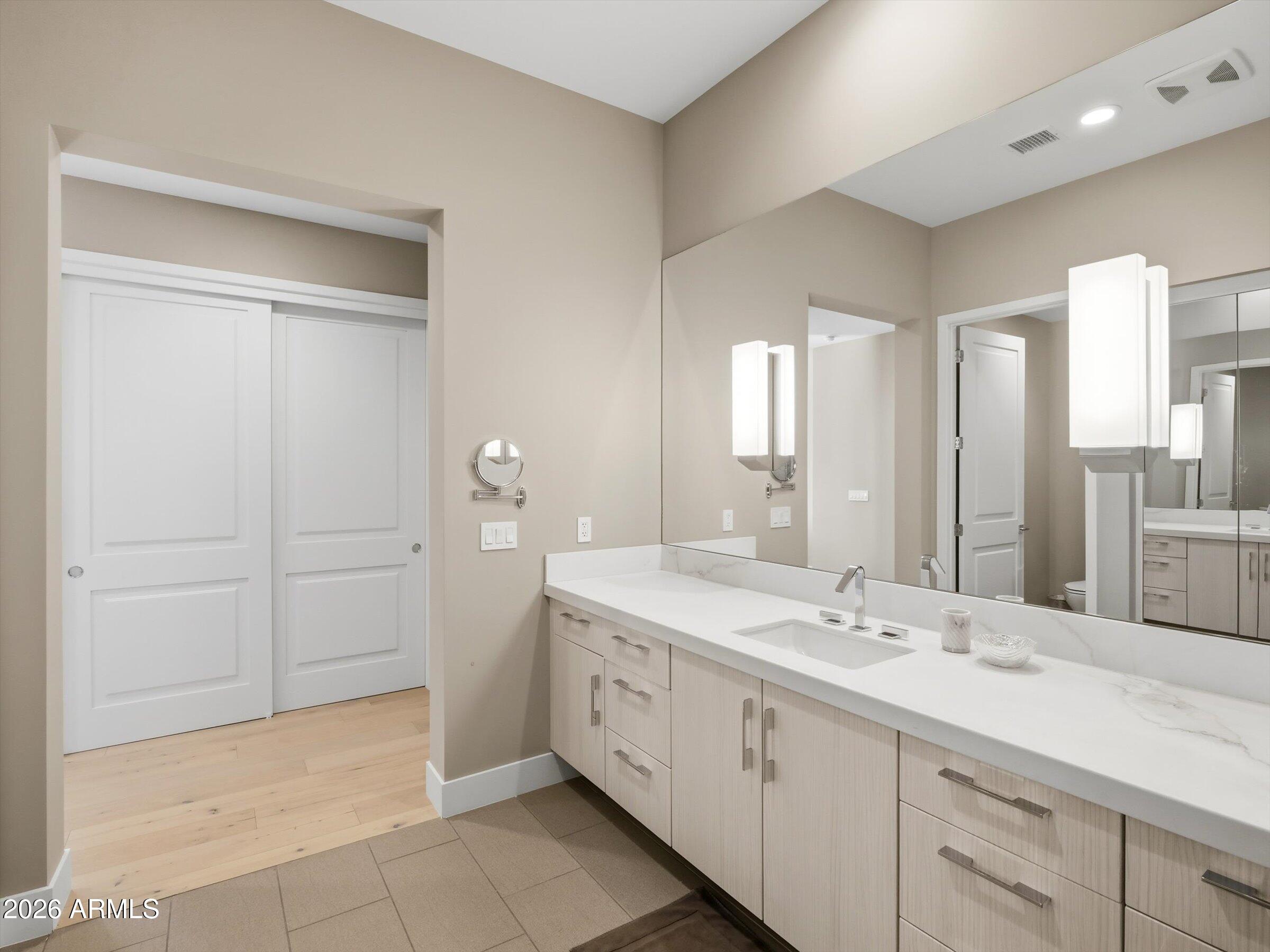 2 BILTMORE Estate 211