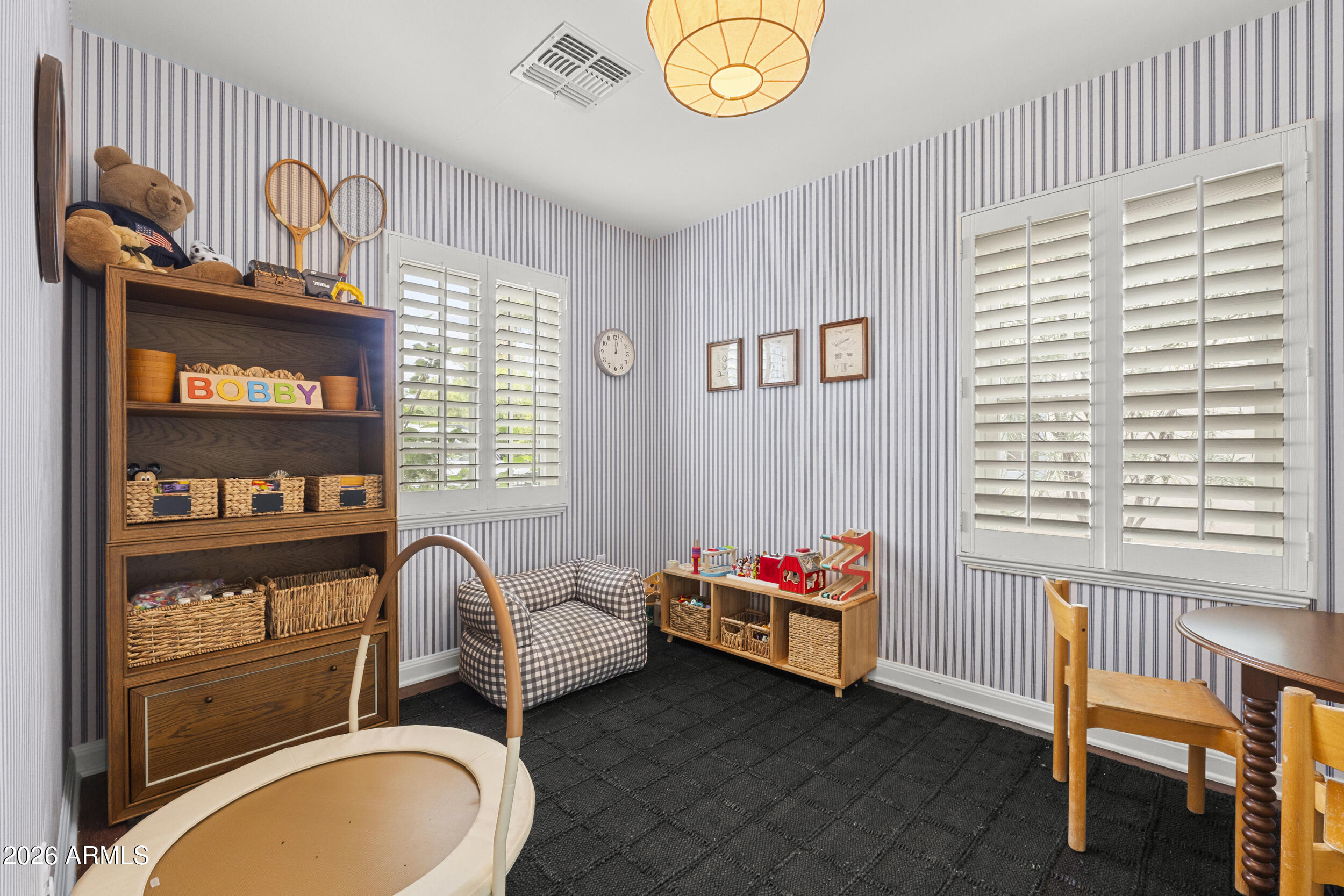 317 W ENCANTO Boulevard