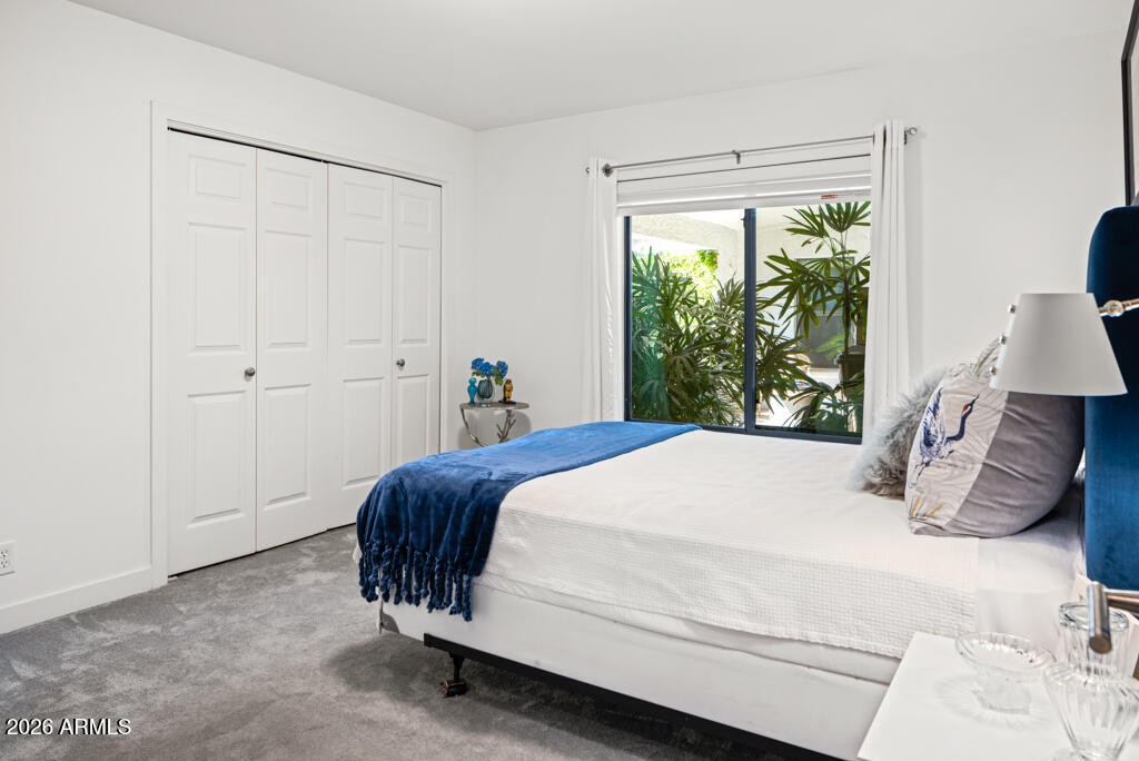 2502 E Montebello Avenue