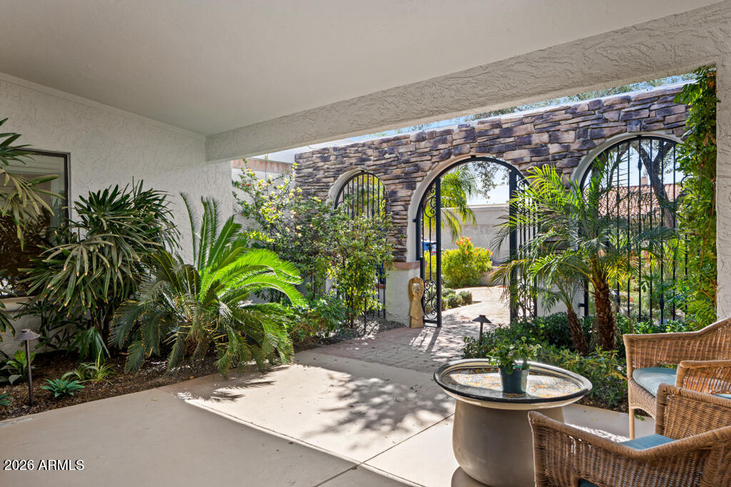 2502 E Montebello Avenue