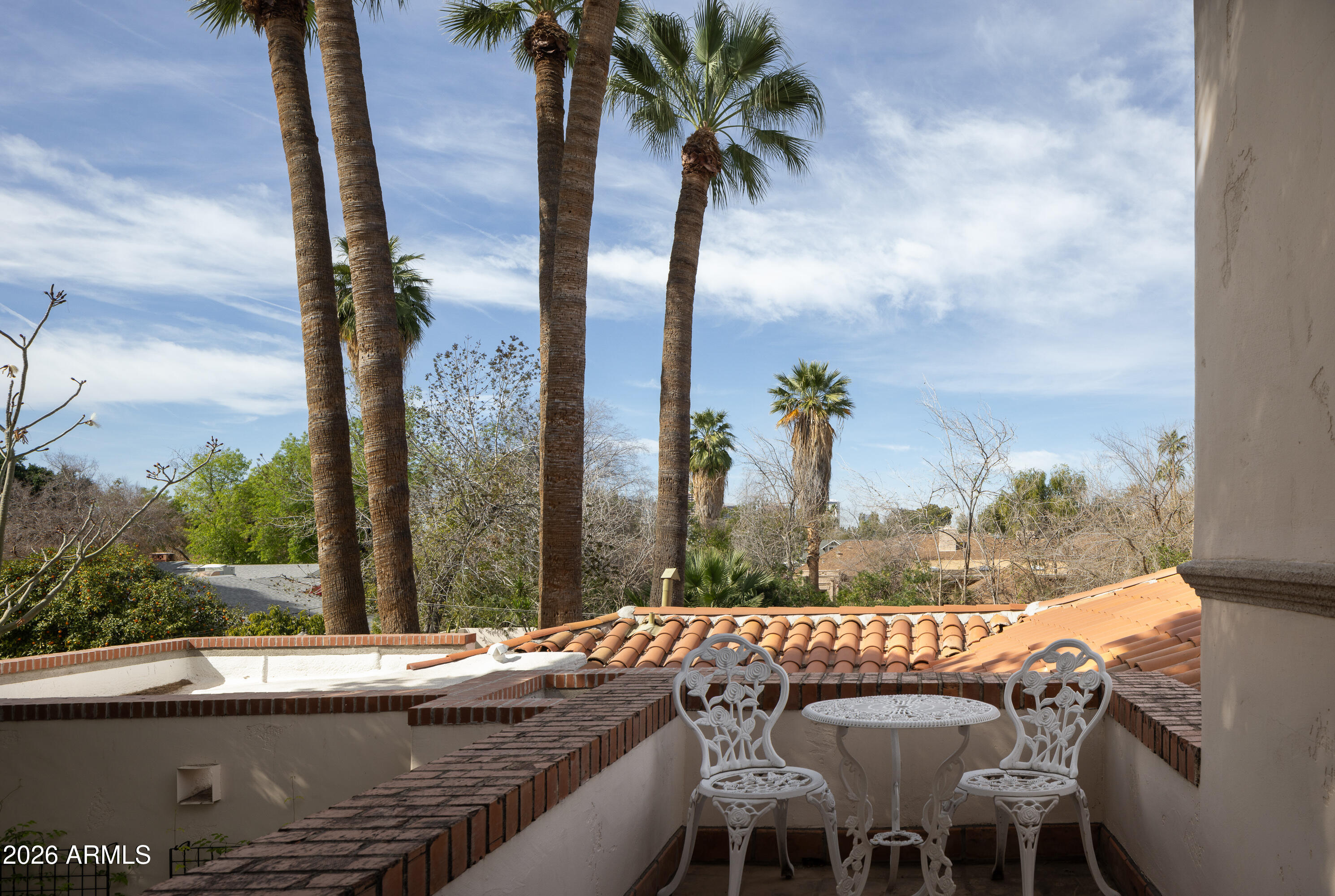 3042 N MANOR Drive E