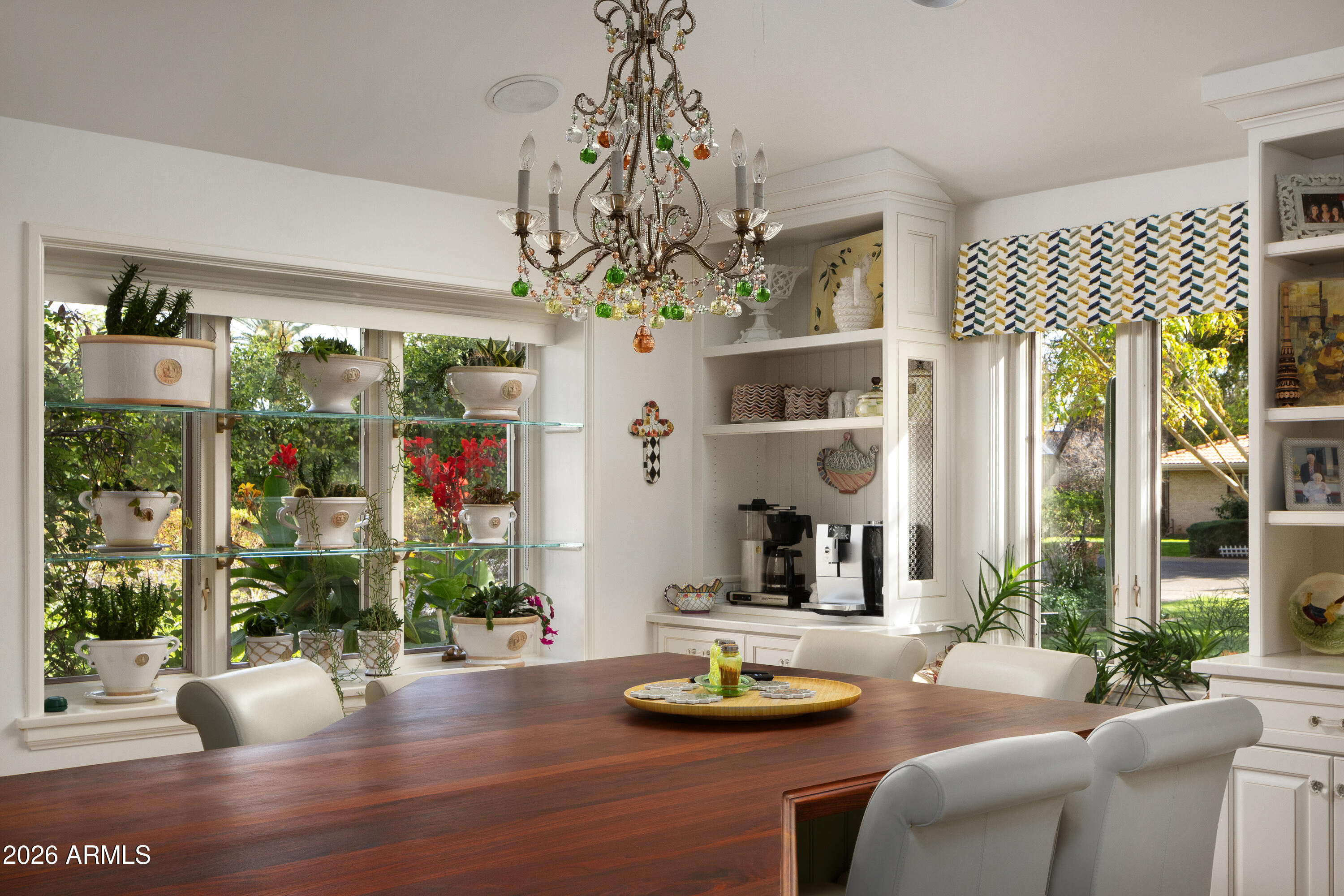 3042 N MANOR Drive E