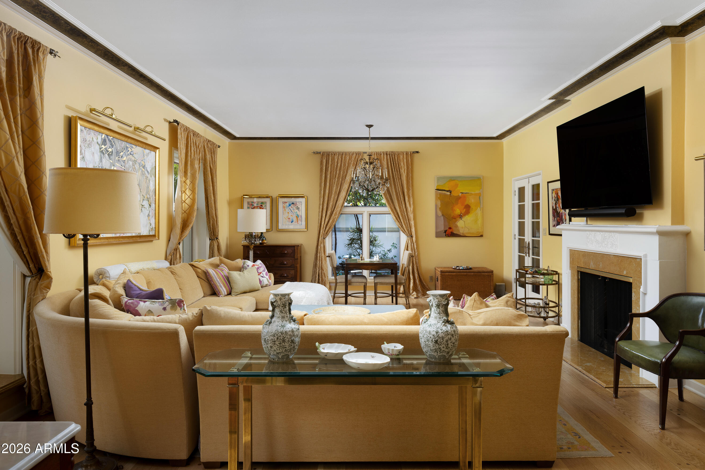 3042 N MANOR Drive E