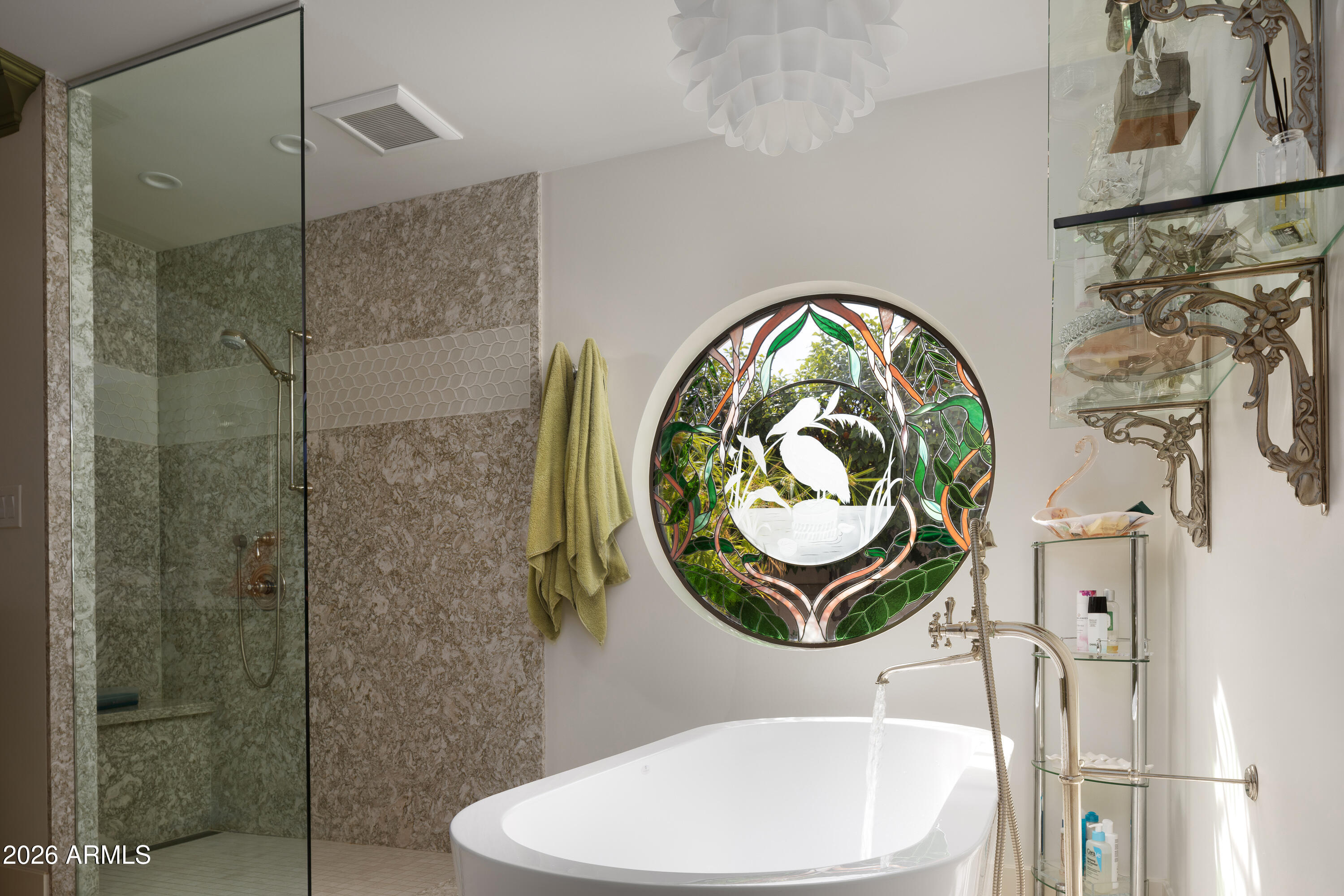 3042 N MANOR Drive E