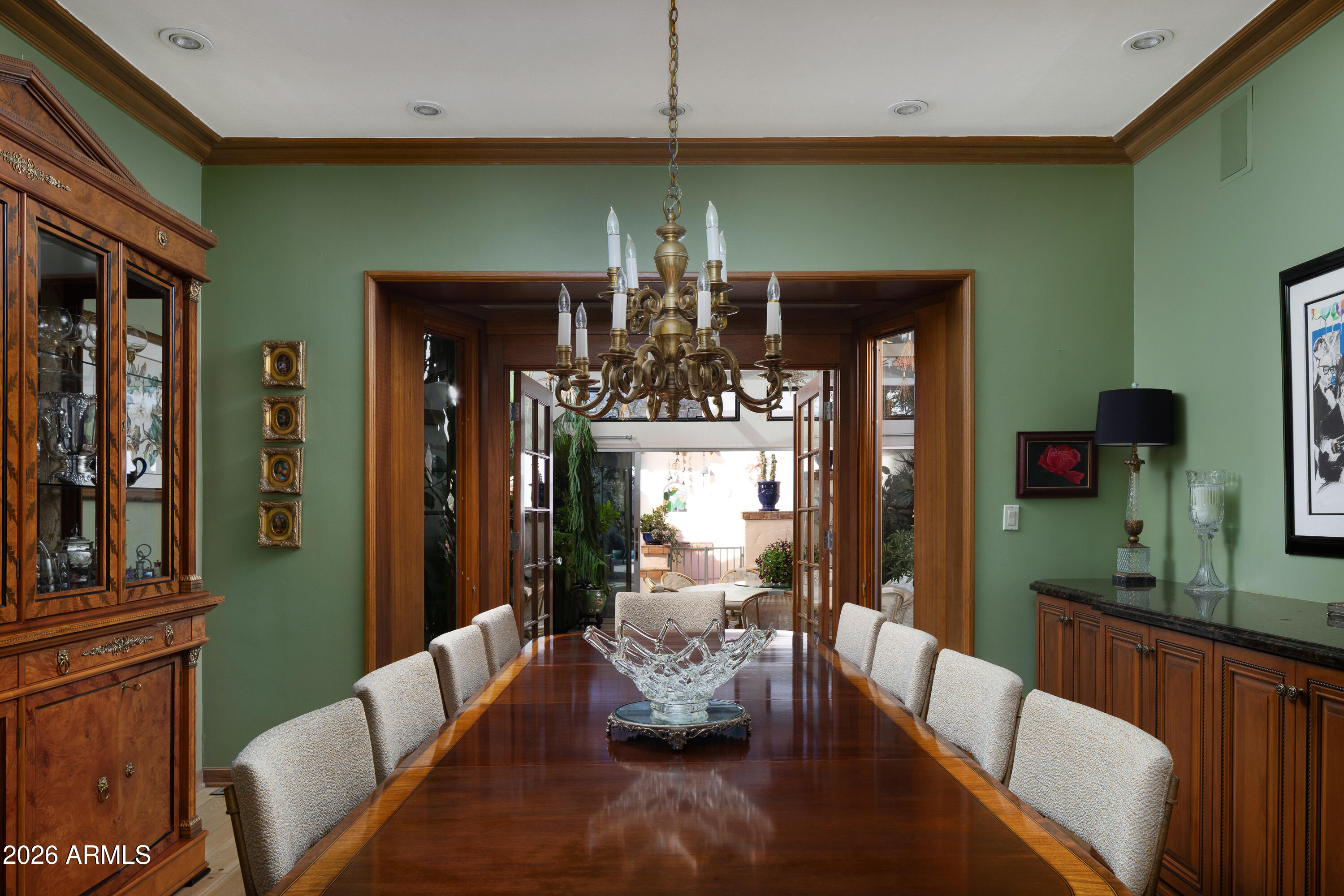 3042 N MANOR Drive E