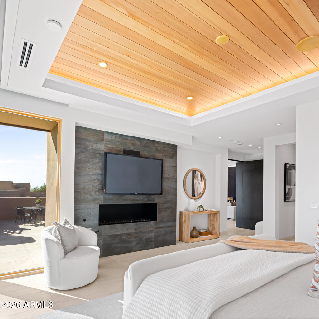 40041 N 111TH Place 44