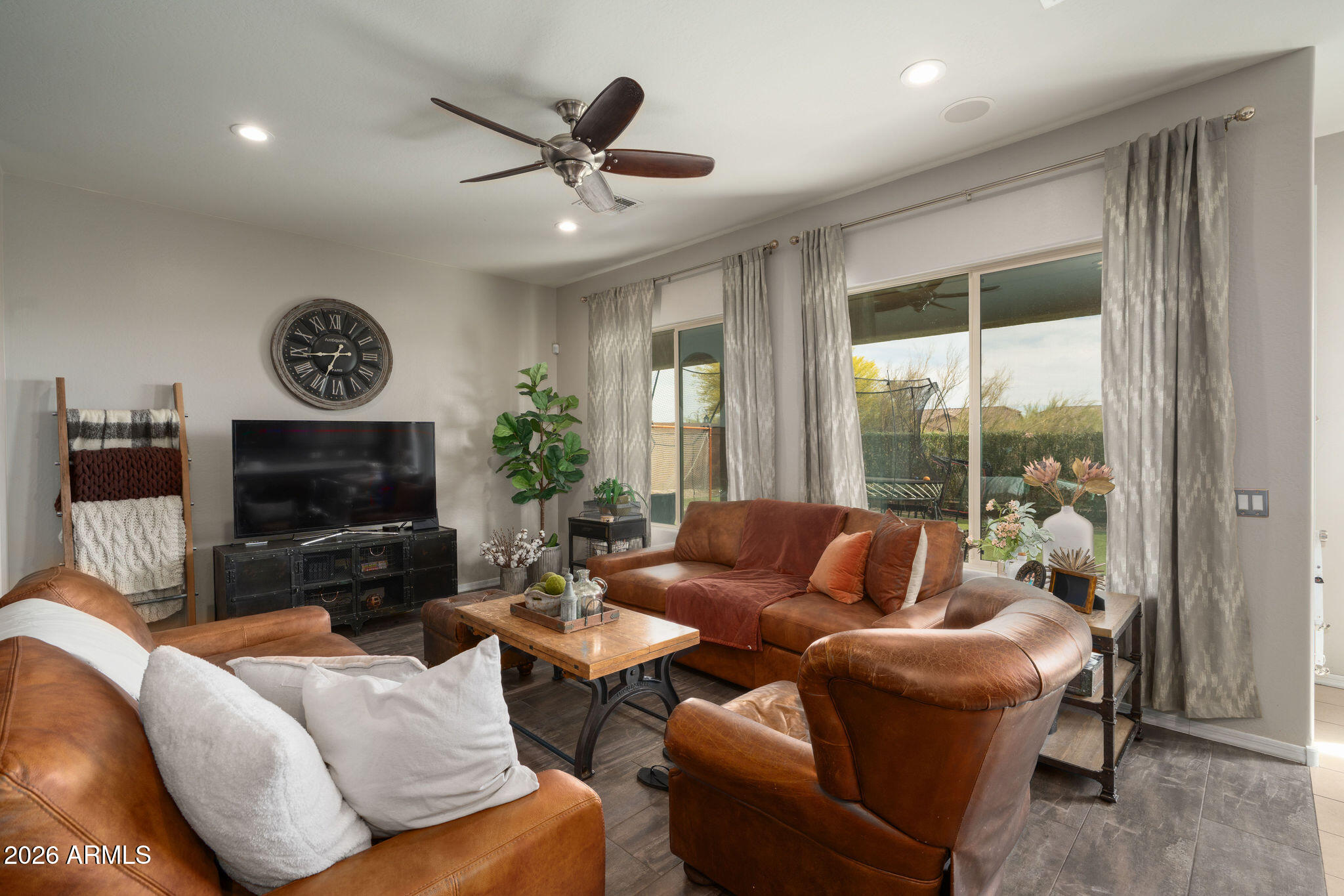 5913 E BRAMBLE BERRY Lane