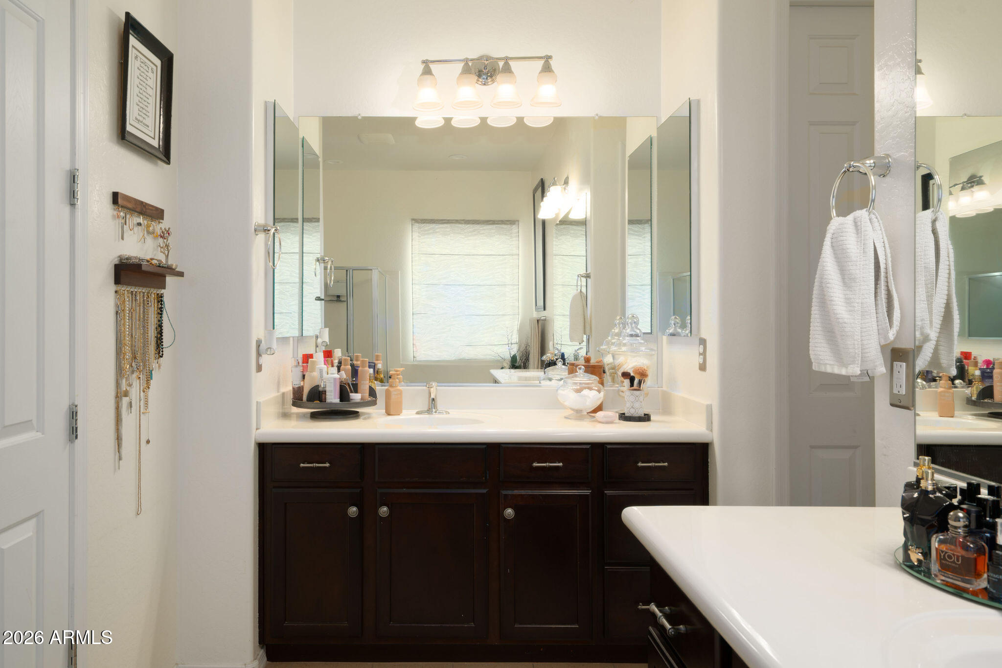 5913 E BRAMBLE BERRY Lane