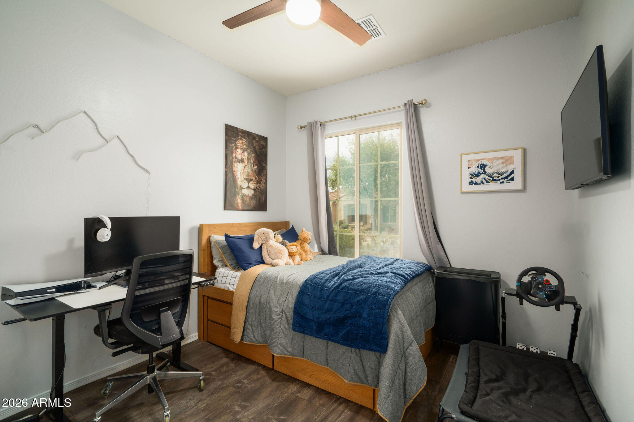 5913 E BRAMBLE BERRY Lane