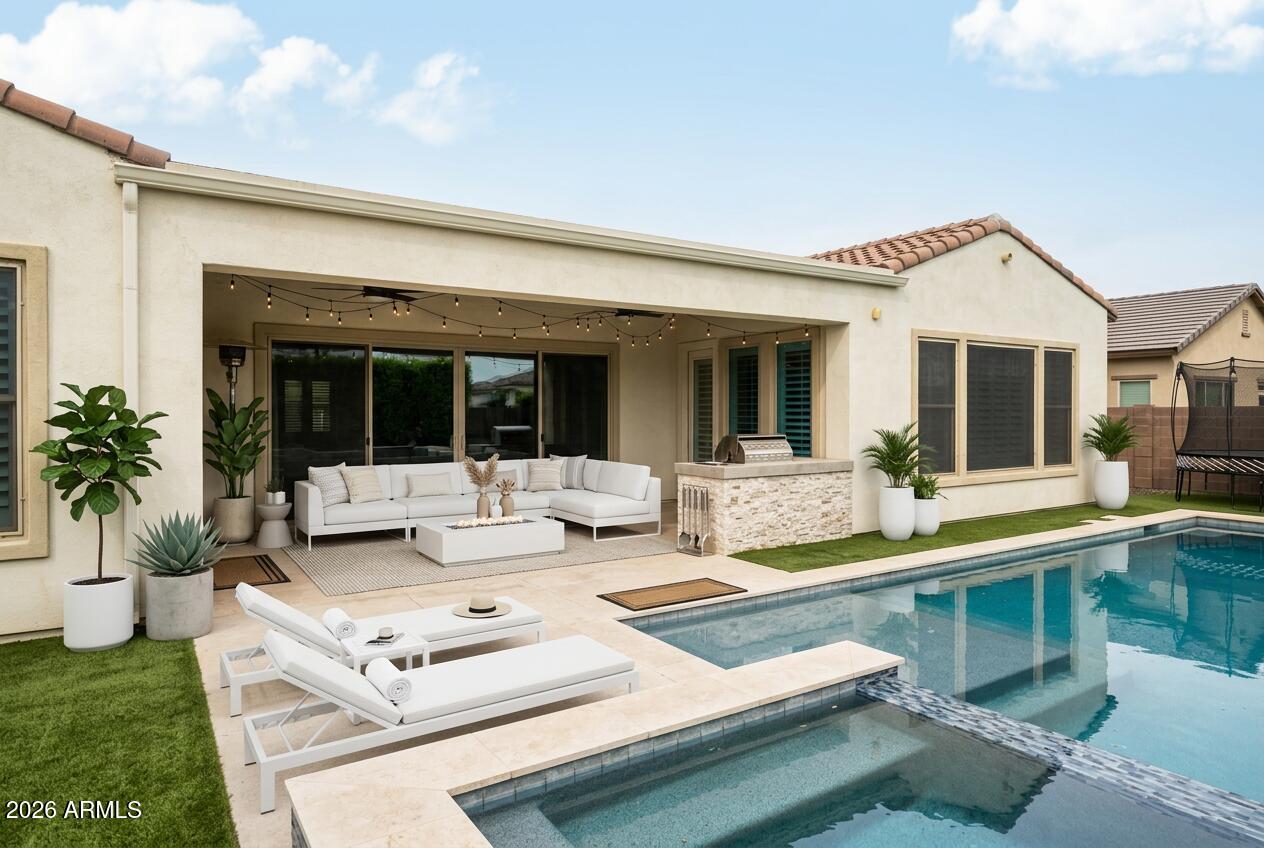 5537 E VIA CABALLO BLANCO