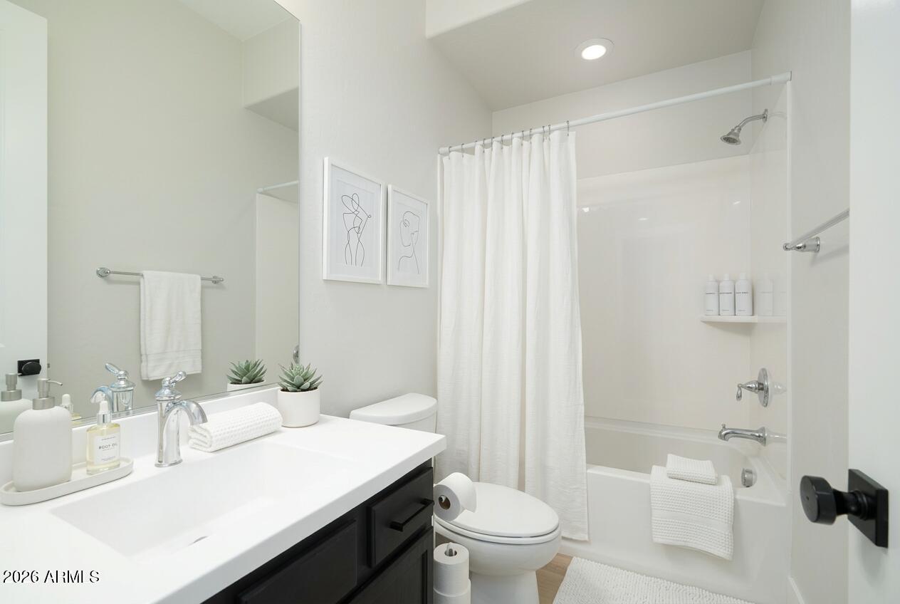 5537 E VIA CABALLO BLANCO