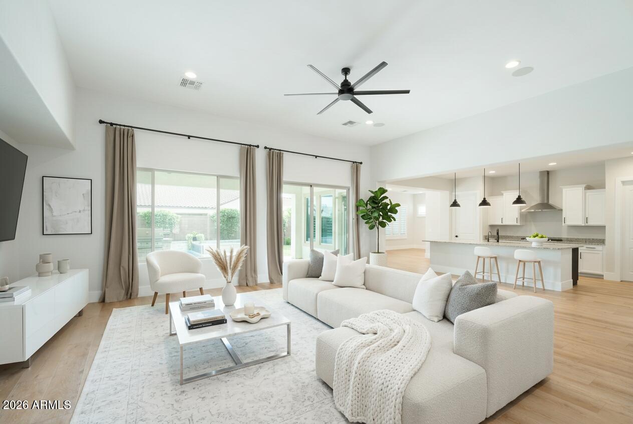 5537 E VIA CABALLO BLANCO