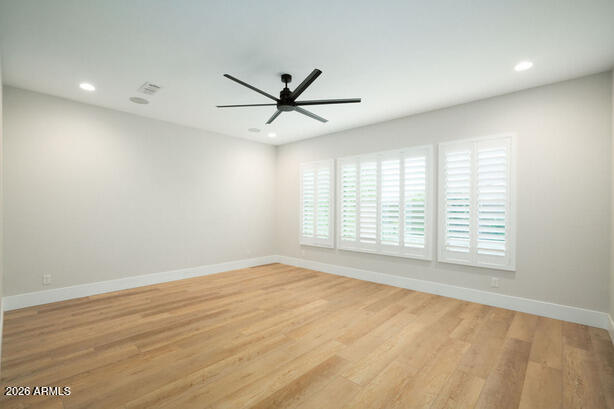 5537 E VIA CABALLO BLANCO