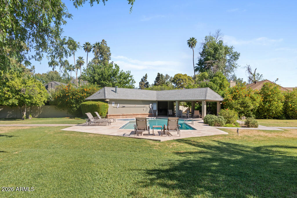 2126 E Pasadena Avenue