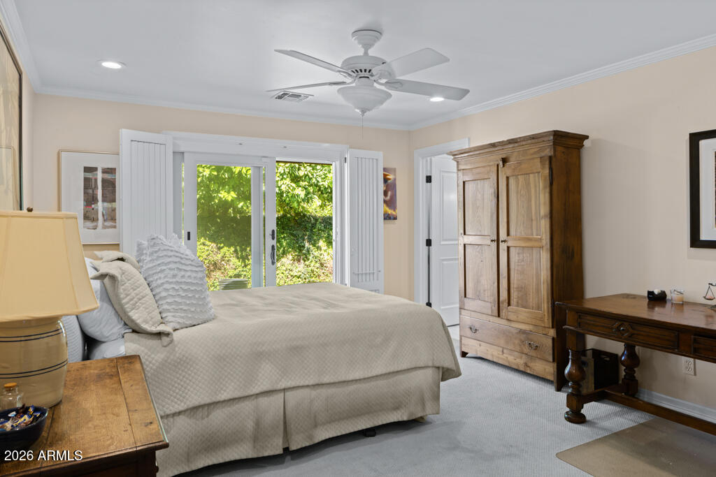 2126 E Pasadena Avenue