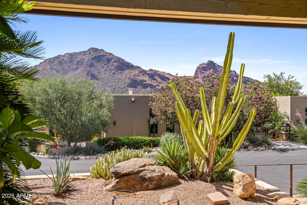 5434 E Lincoln Drive 72