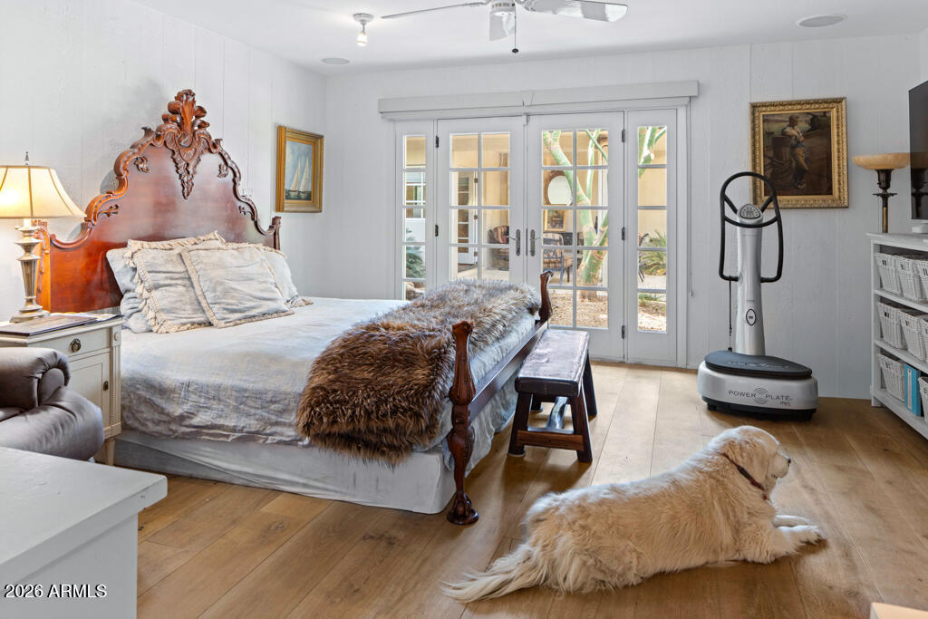 5434 E Lincoln Drive 72