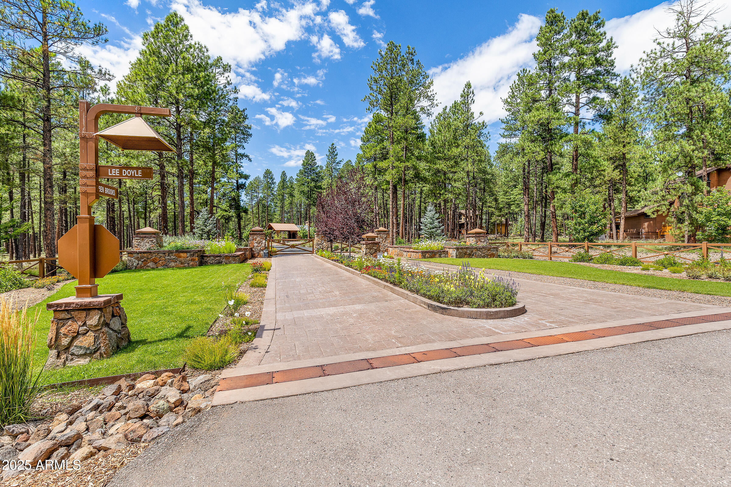 3456 LAURIE Lane 9