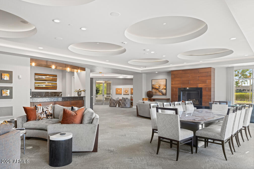 2211 E CAMELBACK Road 902