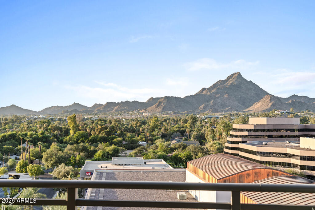 2211 E CAMELBACK Road 902