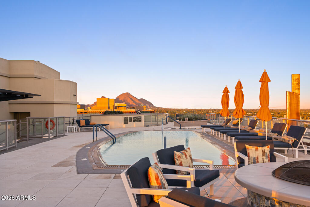 2211 E CAMELBACK Road 902