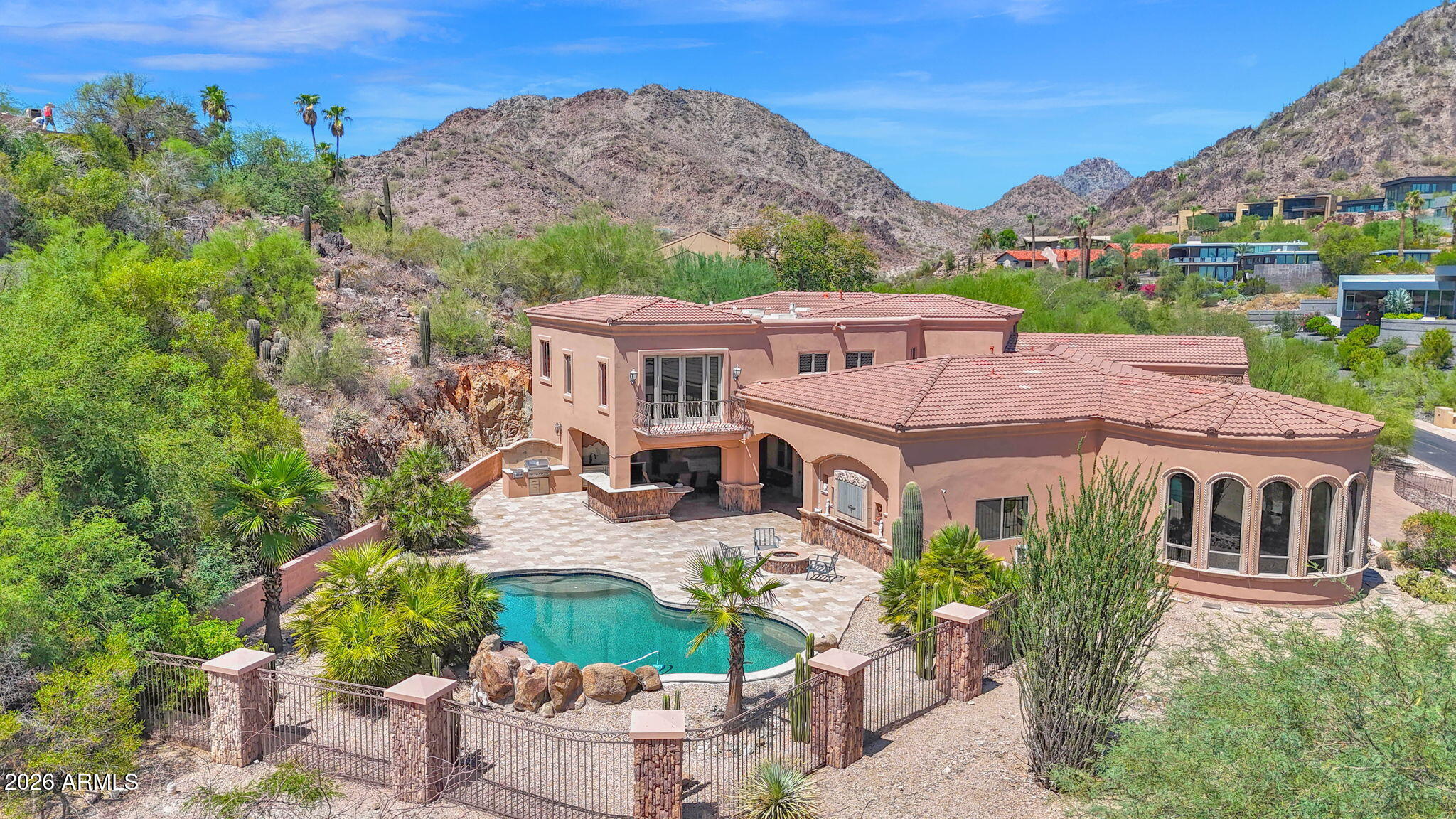 4141 E LAKESIDE Lane