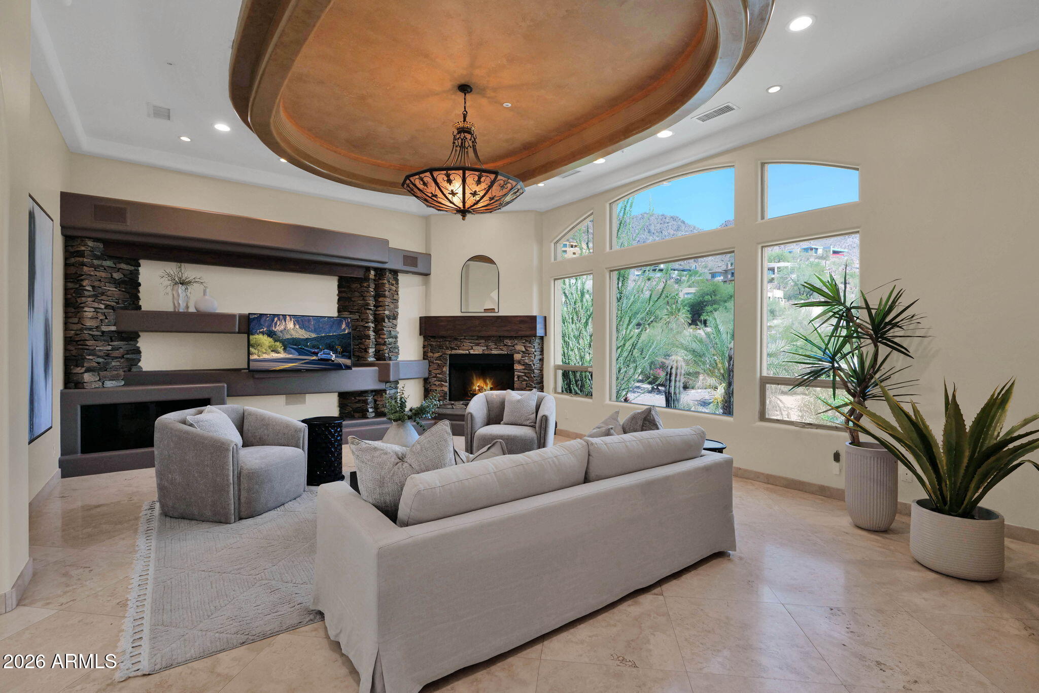 4141 E LAKESIDE Lane