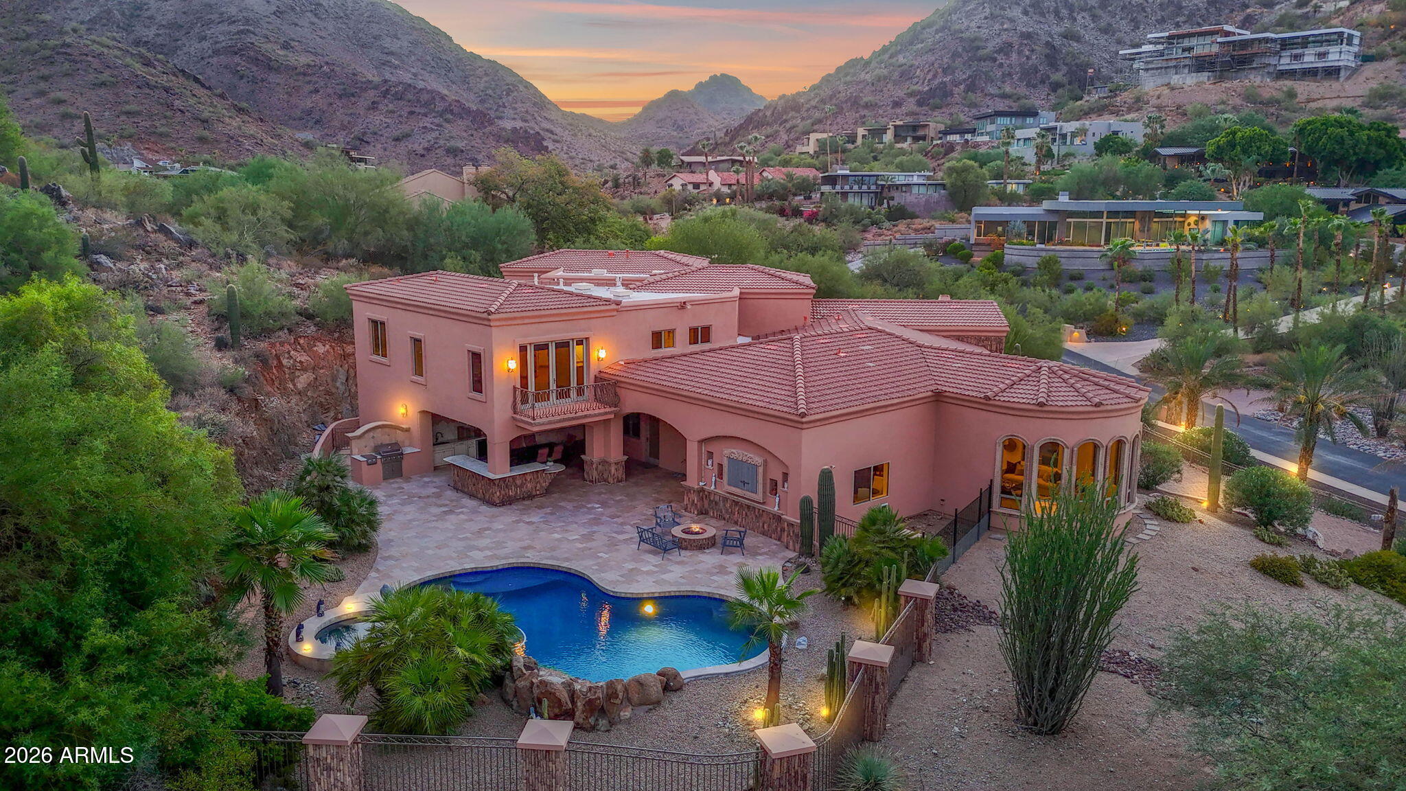 4141 E LAKESIDE Lane