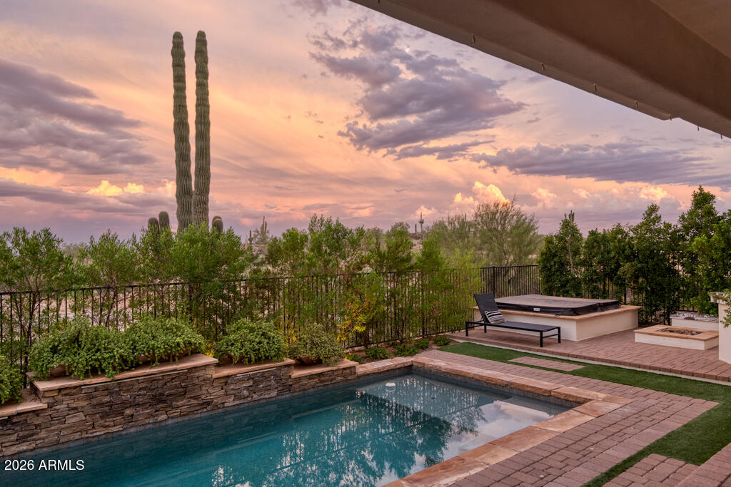 10827 N SONORA Vista