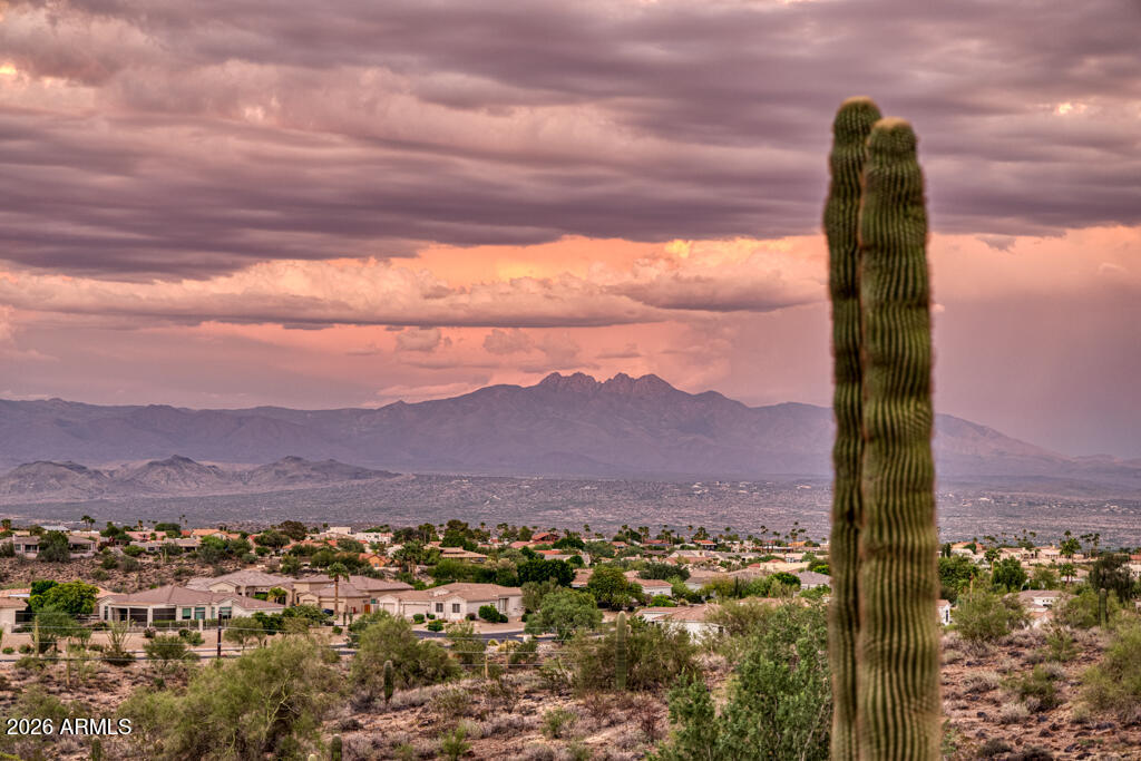 10827 N SONORA Vista