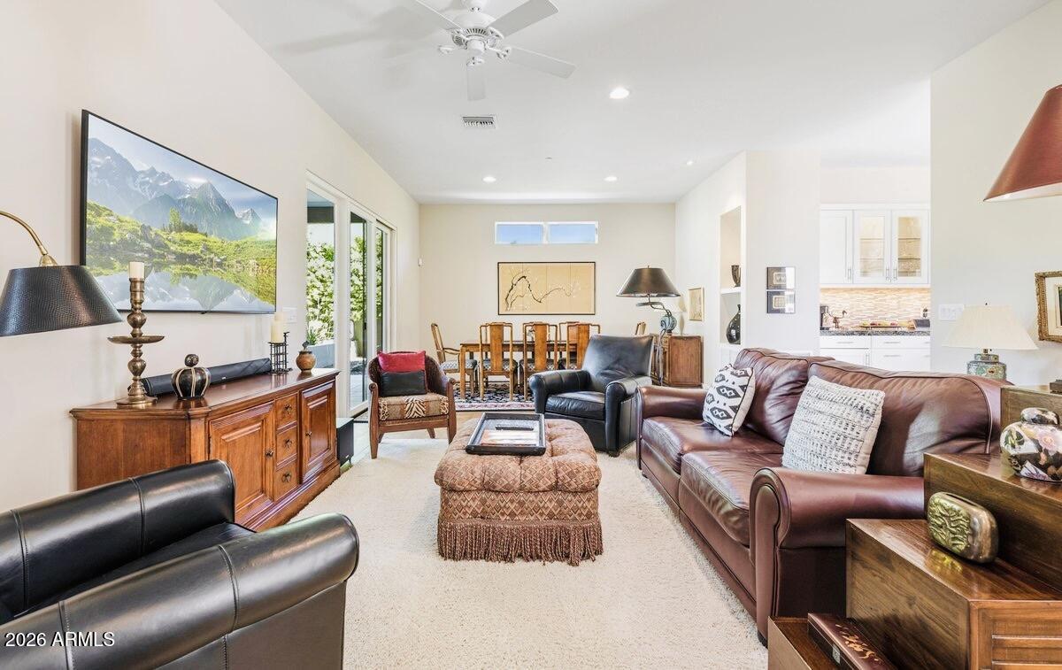 5434 E Lincoln Drive 19
