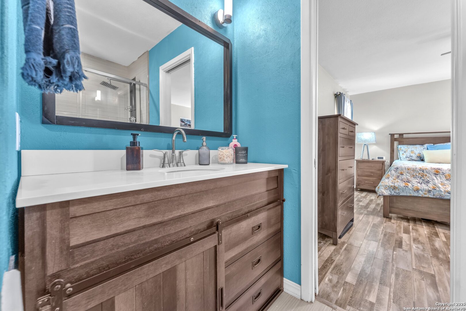 5611 Creekwood